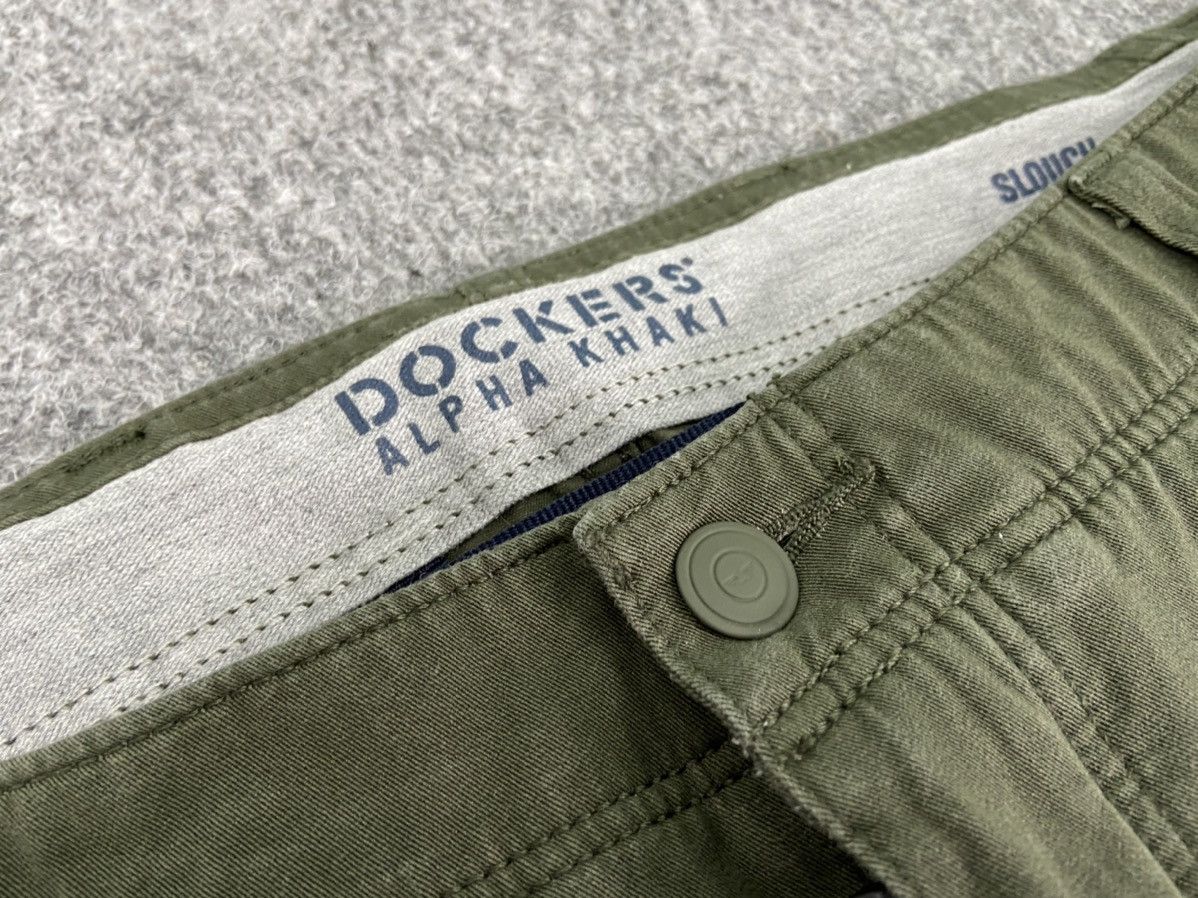 Dockers Dockers alpha khaki pants Size US 35 - 9 Thumbnail