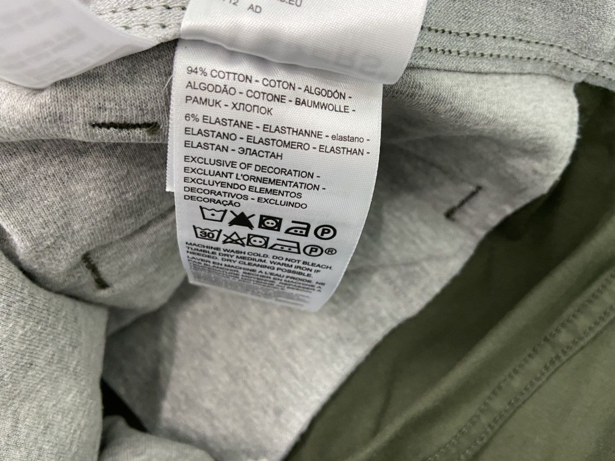 Dockers Dockers alpha khaki pants Size US 35 - 19 Thumbnail