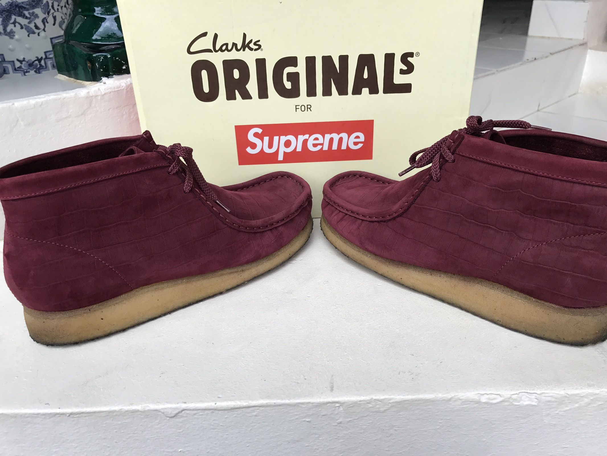 Clarks × Supreme Clarks Originals X Supreme Wallabee Crocs 