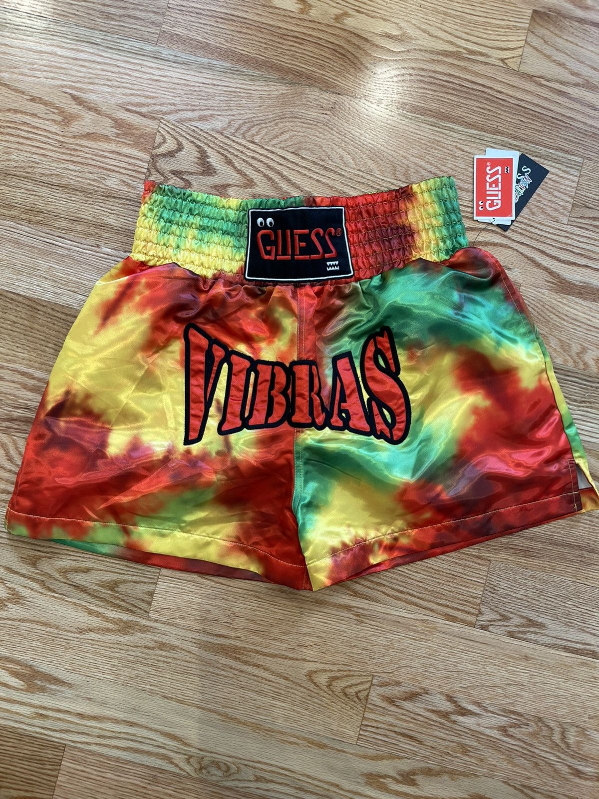 Guess clearance vibras shorts