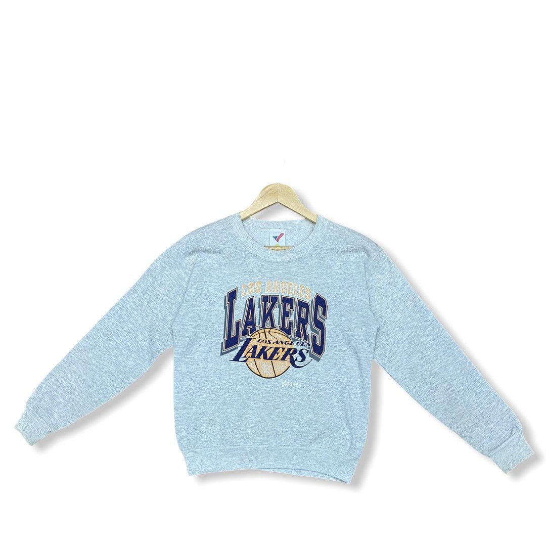 NBA L.A Lakers Vintage Sweatshirt for kids or XXS women Size US XXS / EU 40 - 1 Thumbnail