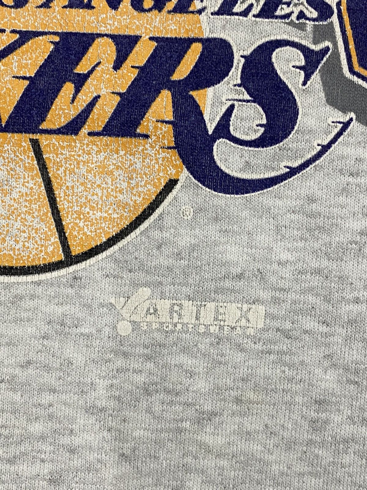 NBA L.A Lakers Vintage Sweatshirt for kids or XXS women Size US XXS / EU 40 - 7 Thumbnail