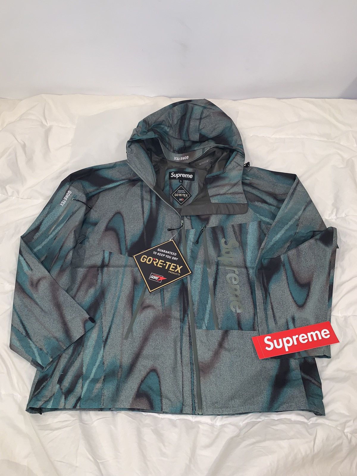 Supreme Supreme Gore-Tex Paclite Shell Jacket | Grailed