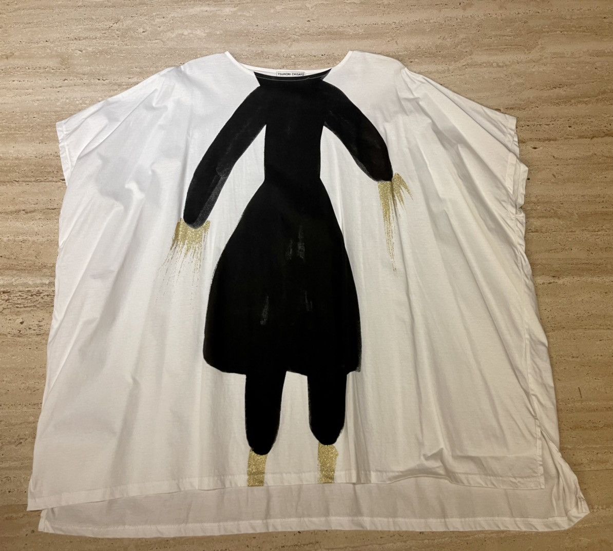 One size fits all oversized glitter hands