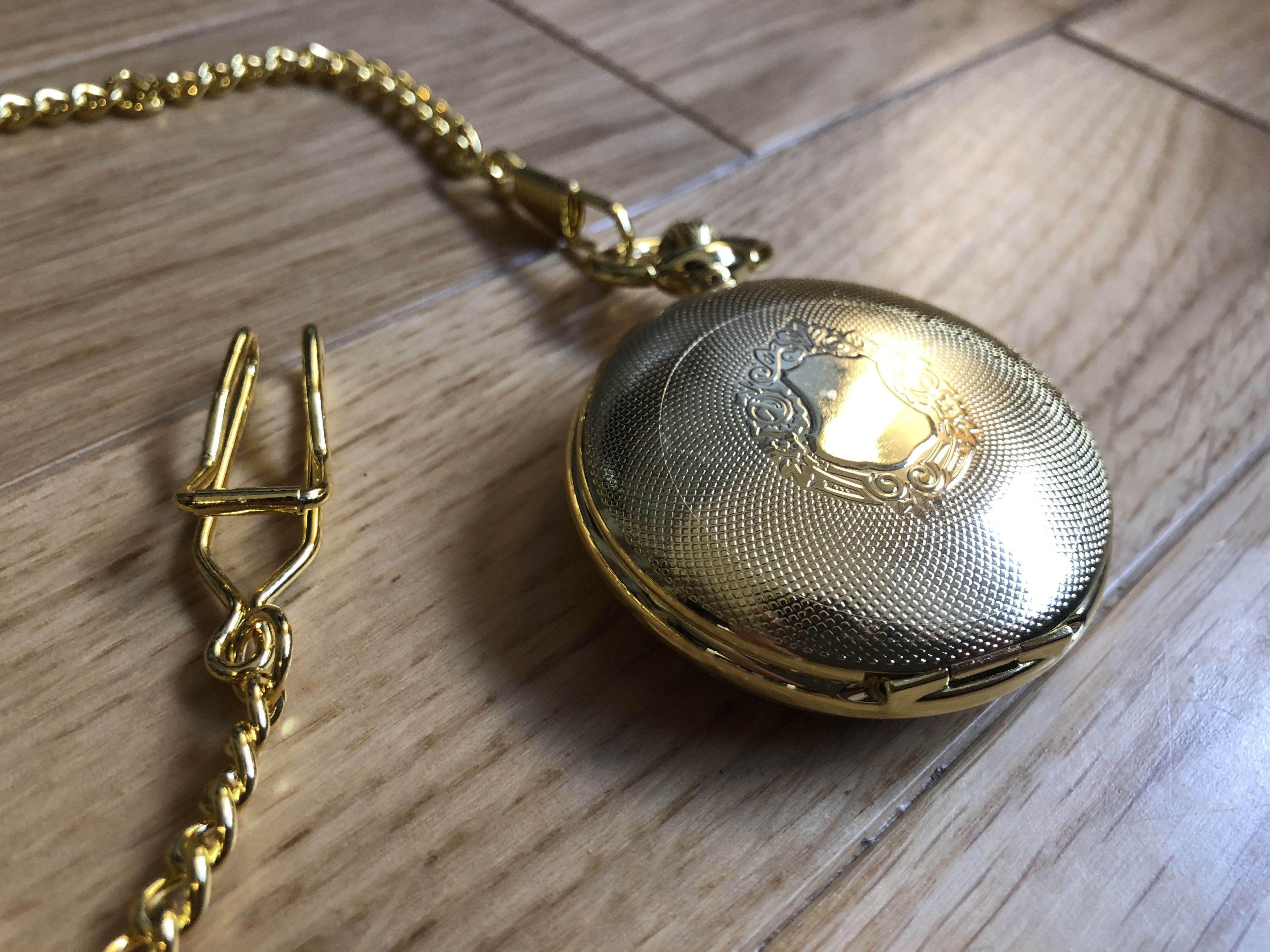Vintage Gold Engraved Gusset Watch Size ONE SIZE - 2 Thumbnail
