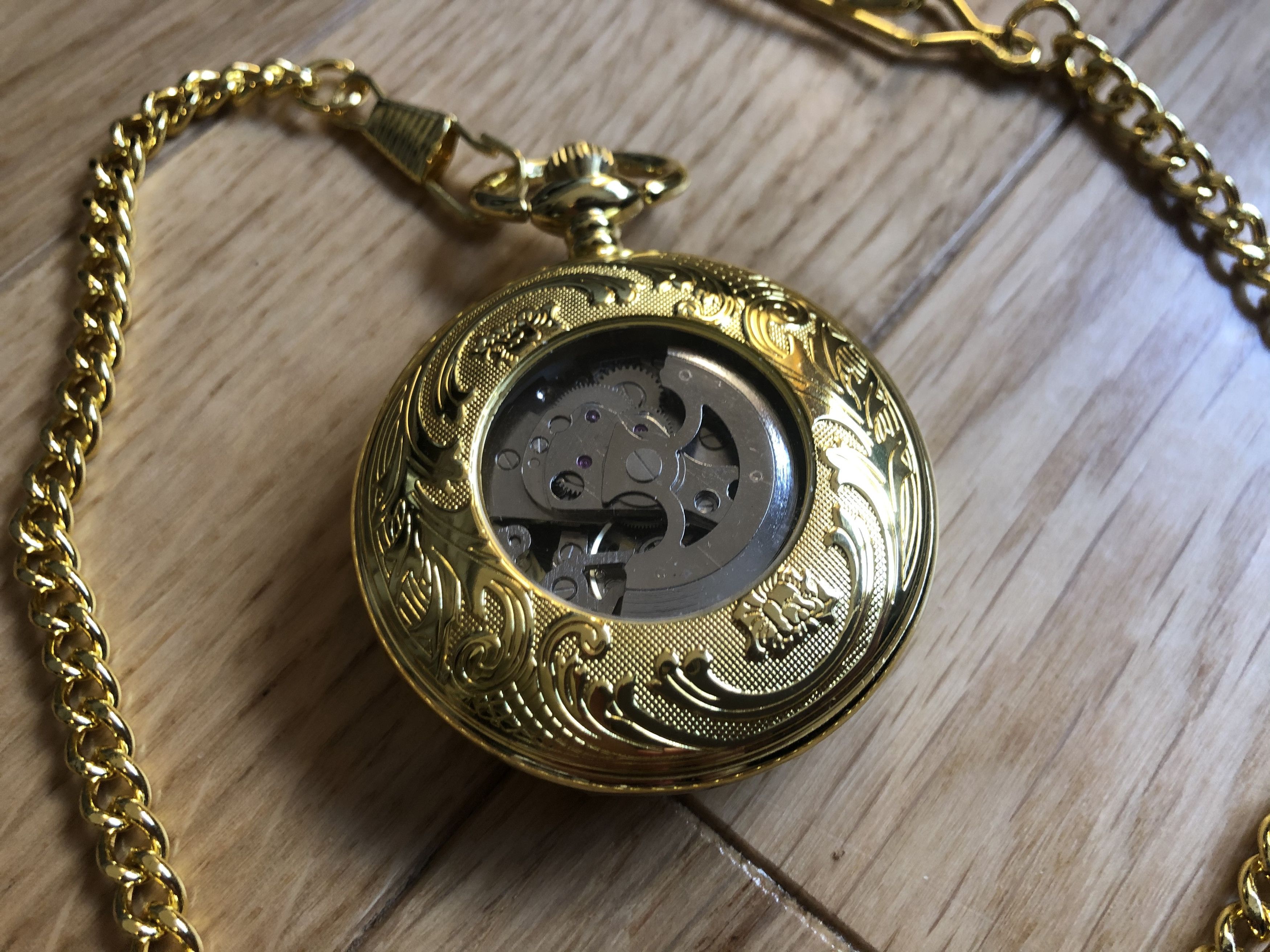 Vintage Gold Engraved Gusset Watch Size ONE SIZE - 4 Thumbnail