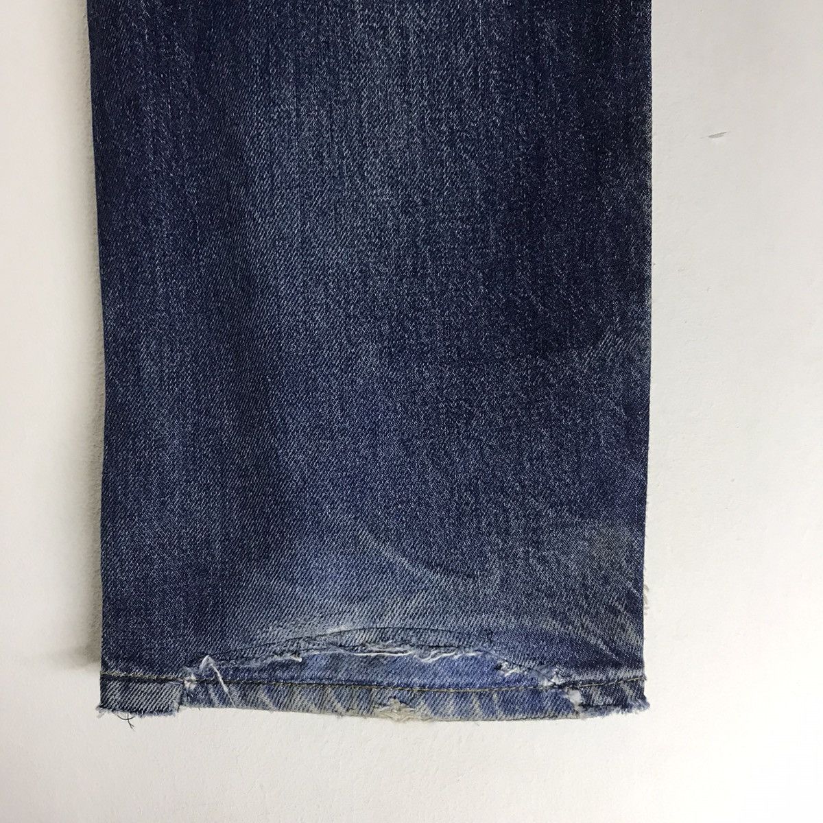 Levi's Vintage 90s Levis 501 Distressed Denim Nice Faded Size US 31 - 15 Thumbnail