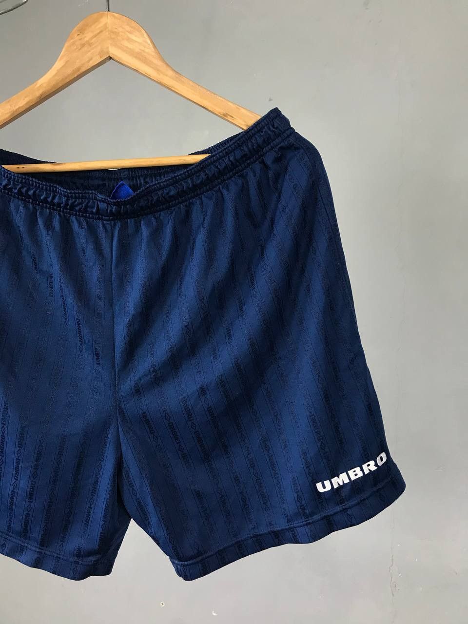 Umbro Umbro vintage monogram sportwear shorts Size US 34 / EU 50 - 2 Thumbnail