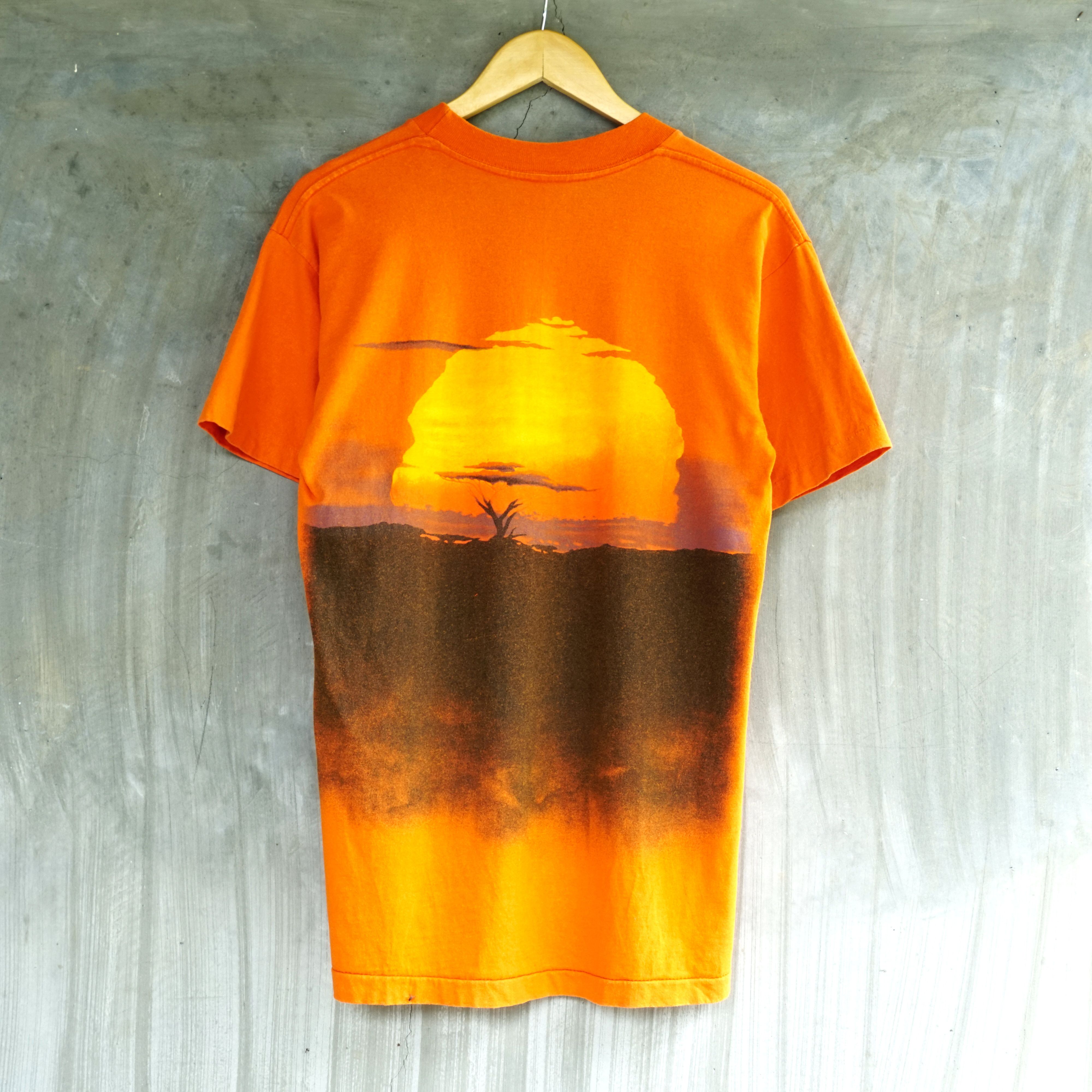 Disney VTG Disney Lion King Movie Art 90s Tee shirt Size US M / EU 48-50 / 2 - 2 Thumbnail