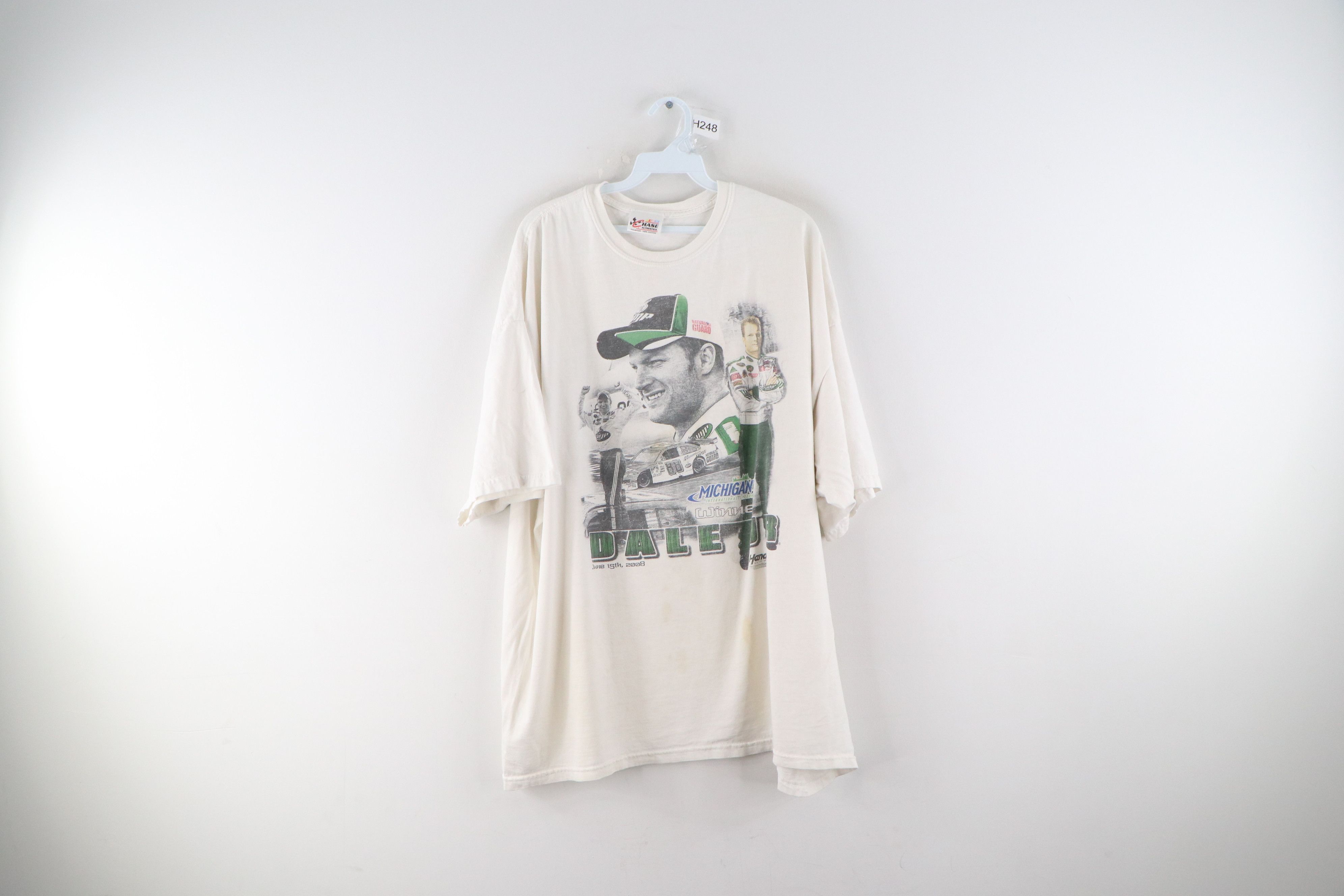 NASCAR × Vintage Vintage NASCAR Dale Earnhardt Jr Thrashed T-Shirt Size US XXL / EU 58 / 5 - 1 Thumbnail