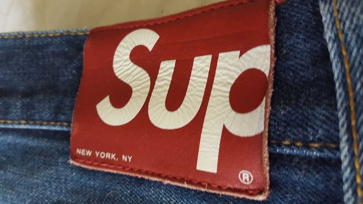 Supreme X Louis Vuitton Jacquard Denim Jeans, Men's Fashion, Bottoms, Jeans  on Carousell