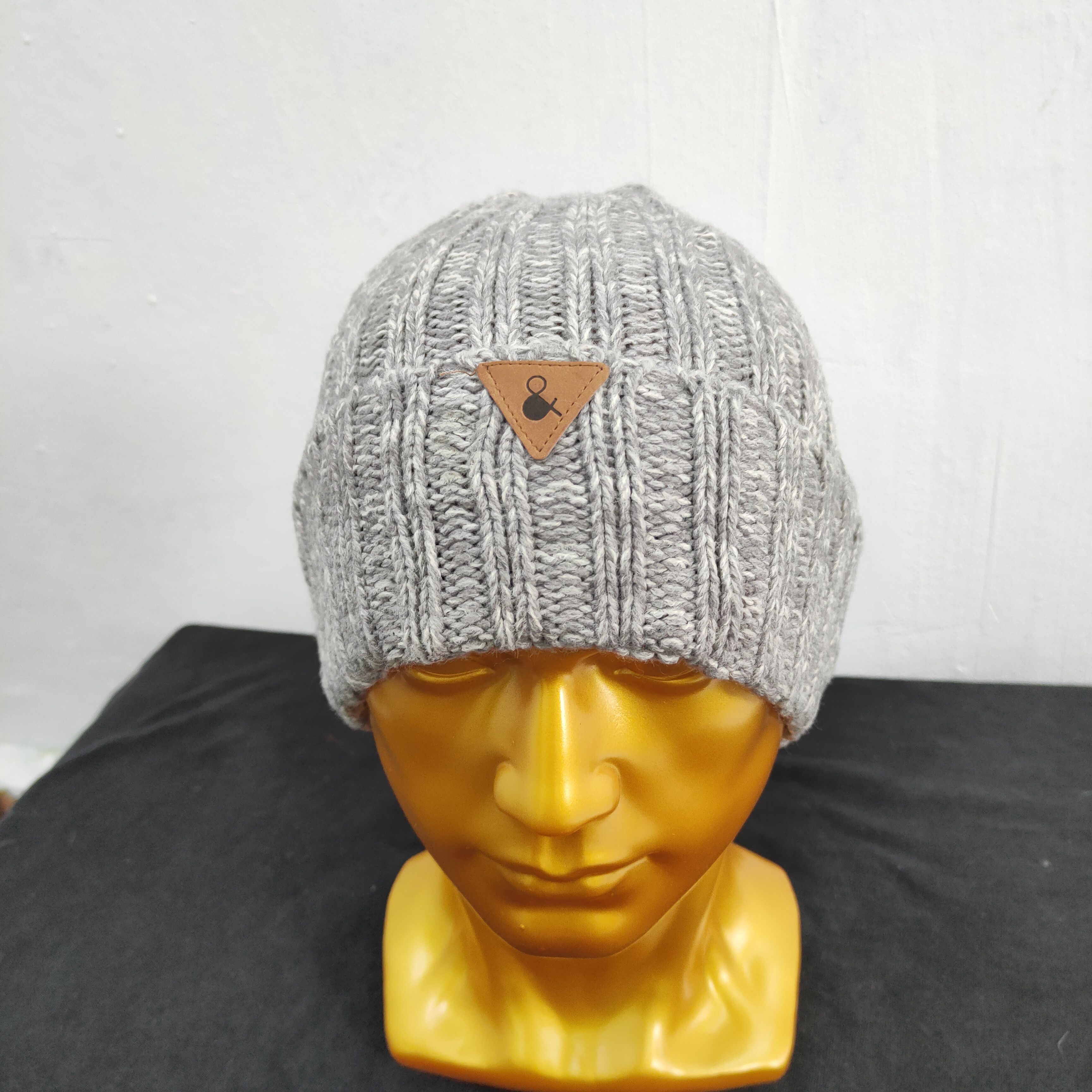 AMP 💥 BESTOFFER 💥 AMPERSAND CABLE KNIT BEANIE HAT Size ONE SIZE - 3 Thumbnail