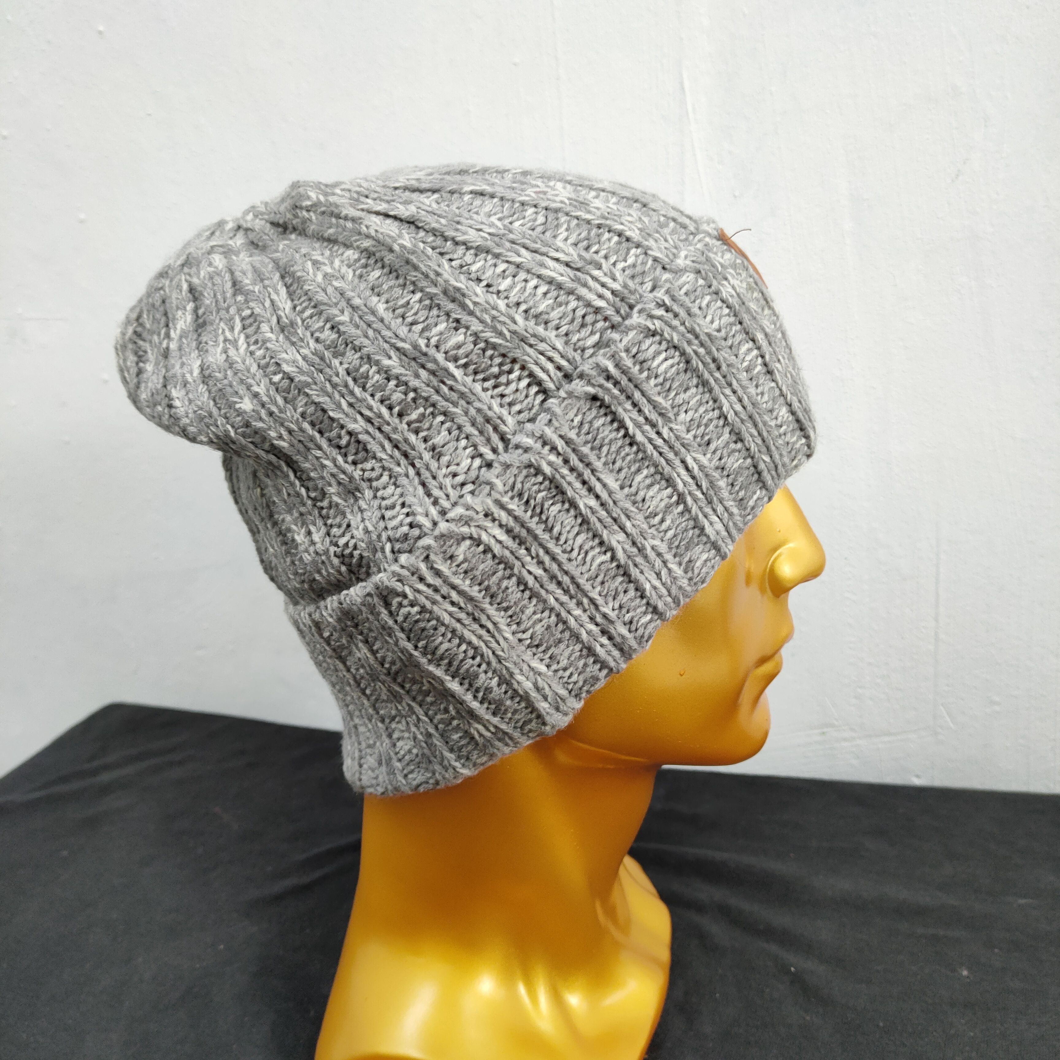 AMP 💥 BESTOFFER 💥 AMPERSAND CABLE KNIT BEANIE HAT Size ONE SIZE - 1 Thumbnail