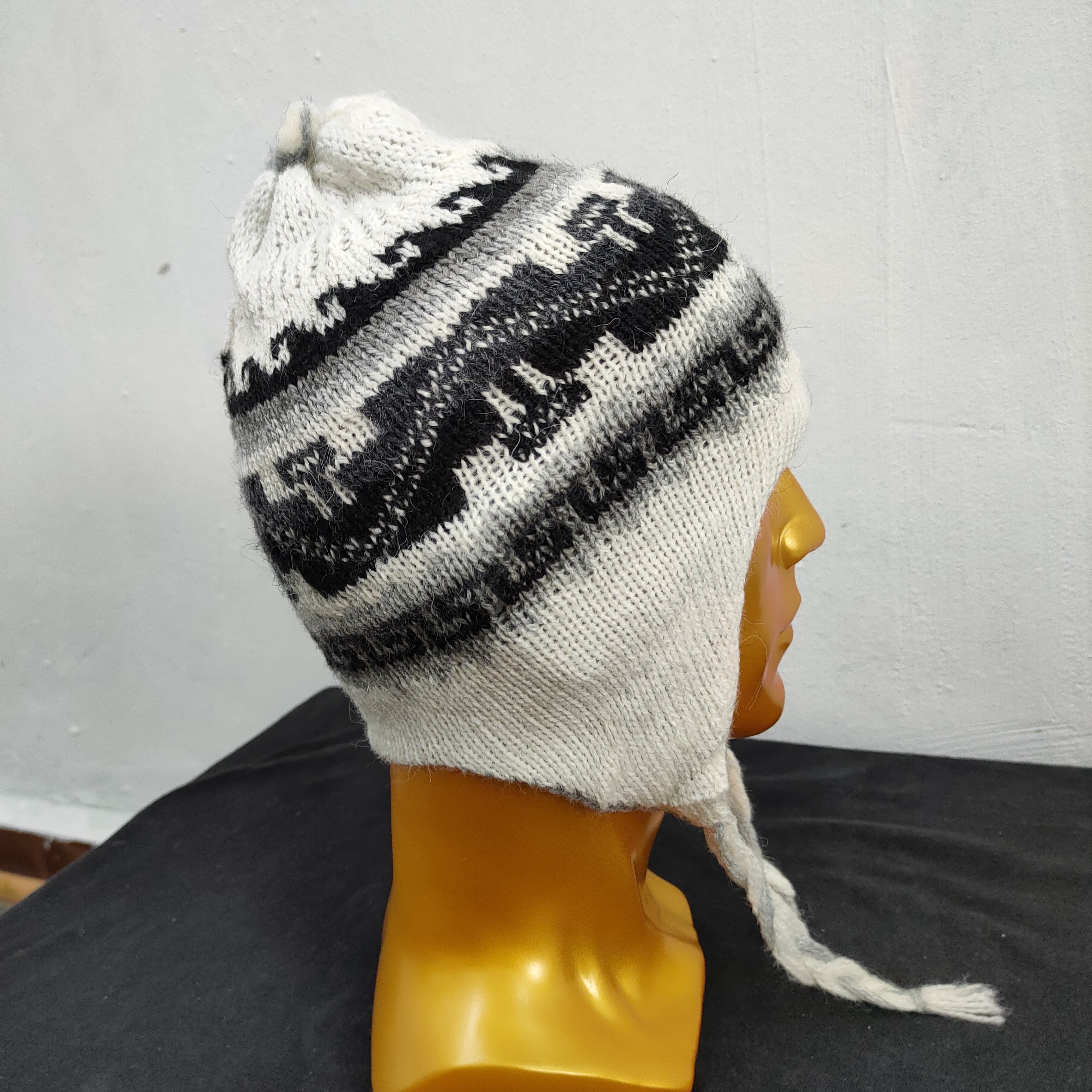 Other 💥 BESTOFFER 💥 UNBRAND NAVAJO BEANIE HAT Size ONE SIZE - 1 Thumbnail