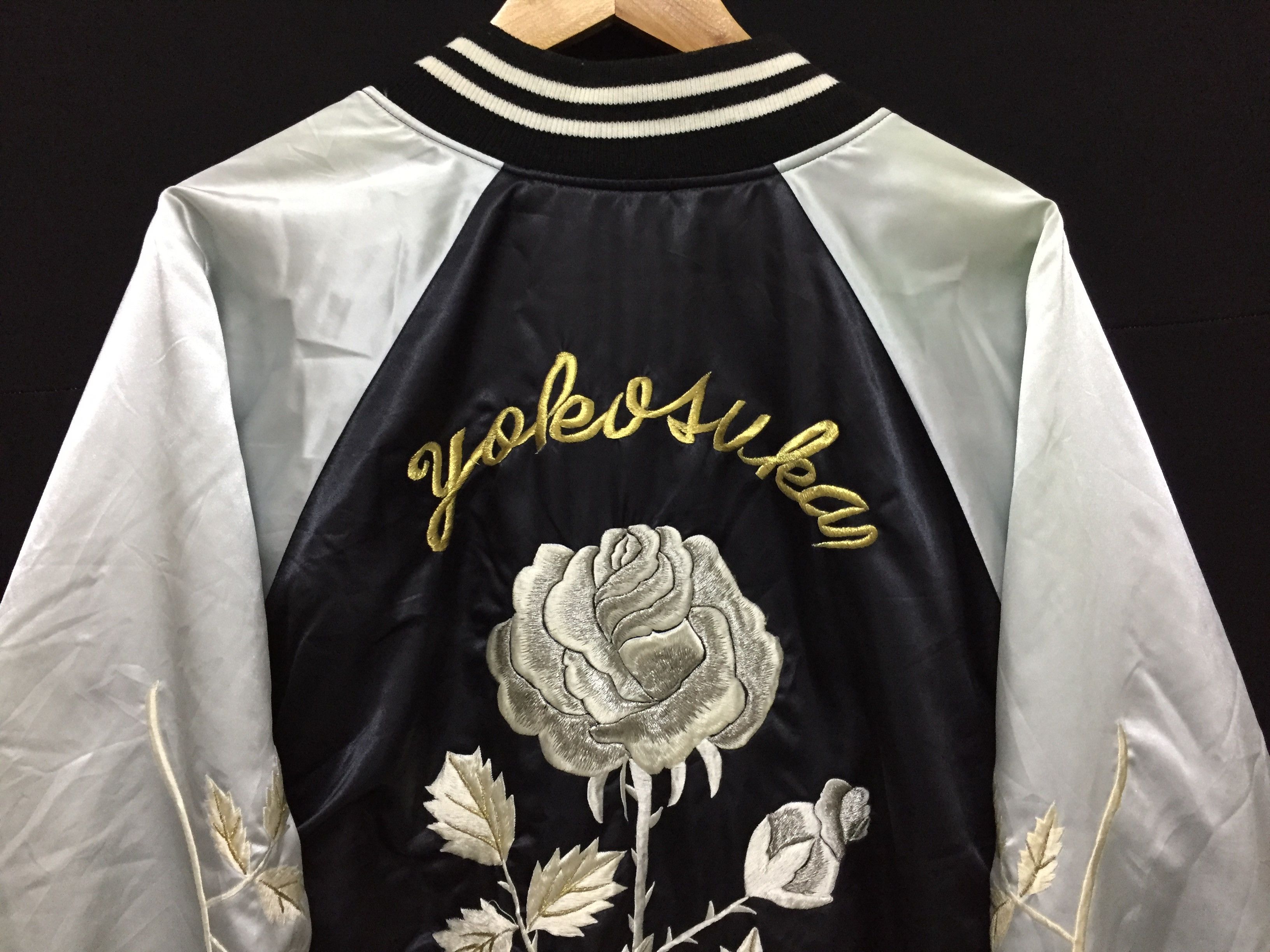 Japanese Brand × Vintage Vtg Silver Black Rose Embroidered Sukajan Size US L / EU 52-54 / 3 - 4 Thumbnail