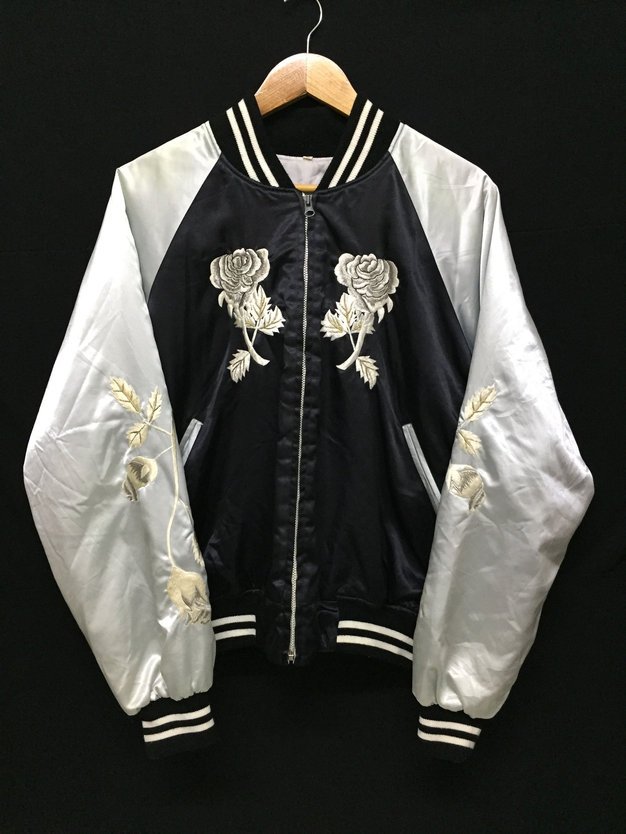 Japanese Brand × Vintage Vtg Silver Black Rose Embroidered Sukajan Size US L / EU 52-54 / 3 - 9 Thumbnail