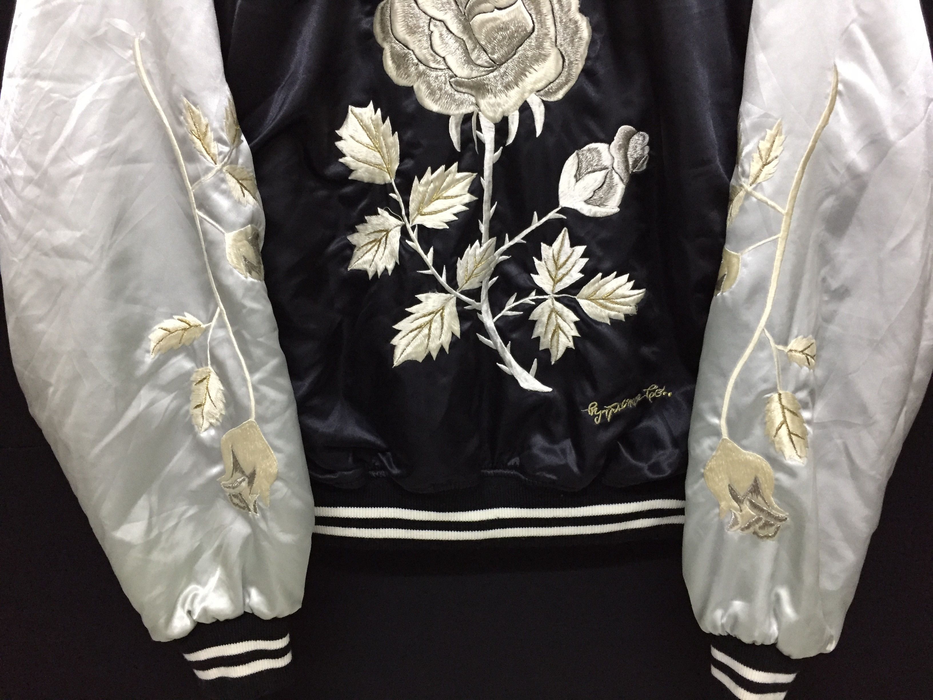 Japanese Brand × Vintage Vtg Silver Black Rose Embroidered Sukajan Size US L / EU 52-54 / 3 - 5 Thumbnail