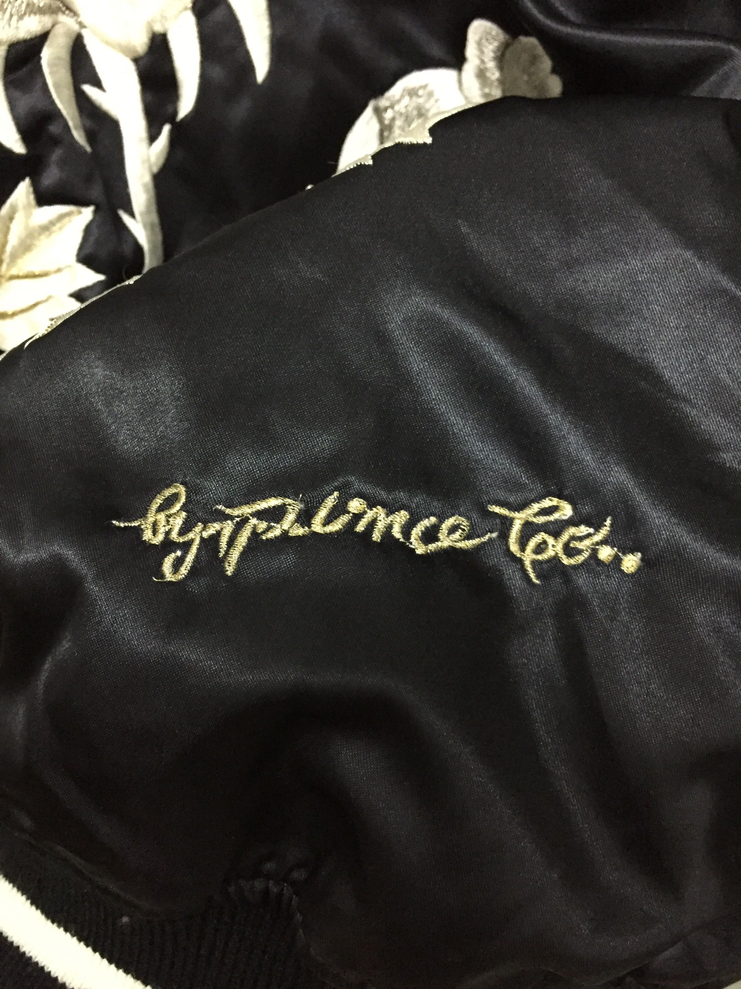 Japanese Brand × Vintage Vtg Silver Black Rose Embroidered Sukajan Size US L / EU 52-54 / 3 - 8 Thumbnail