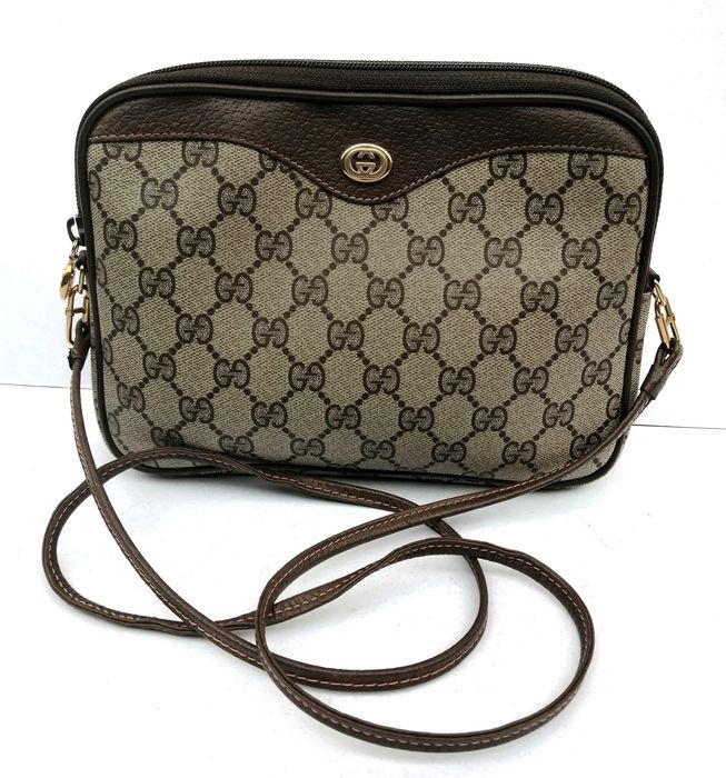 Vintage gucci monogram store canvas crossbody bag