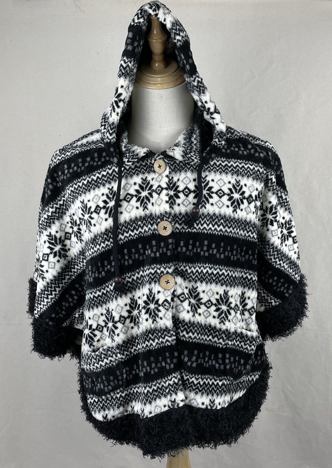 Unknown brand cloaks capes ponchos