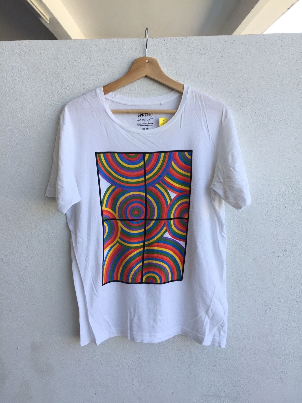 Tee-shirt Moma Édition Spéciale Taille XL - Occasion Très Bon État