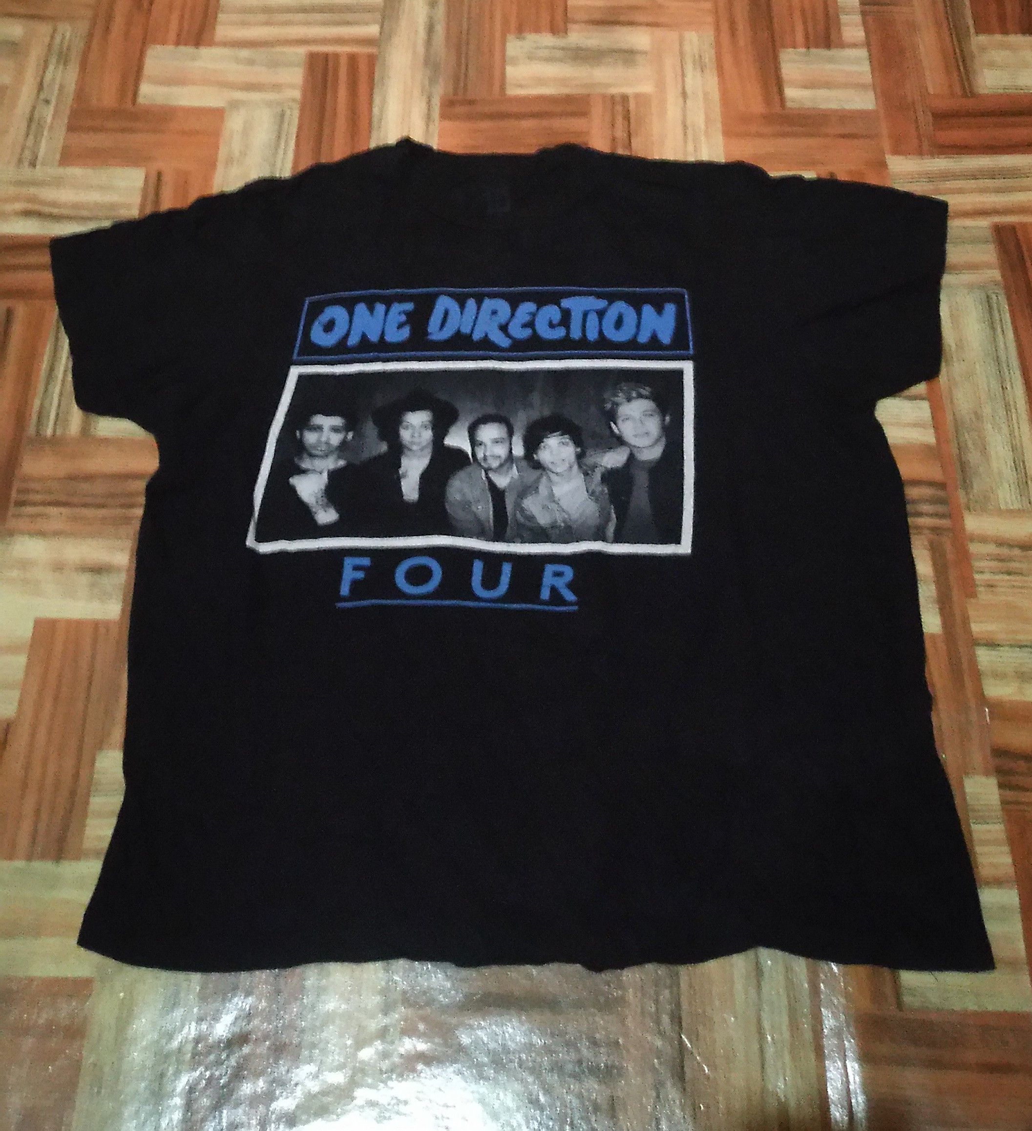 Band Tees One Direction Band T-shirt Size US L / EU 52-54 / 3 - 2 Thumbnail
