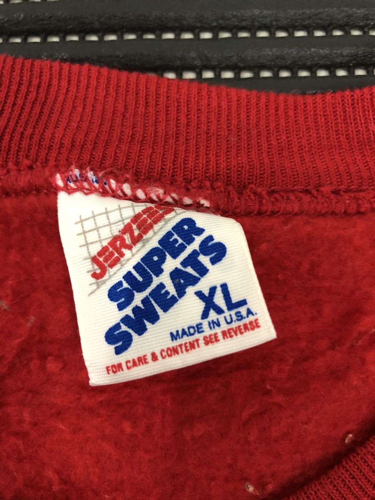 Jerzees Vintage Sweatshirt University of Winconsin 1994 Size US XL / EU 56 / 4 - 6 Thumbnail