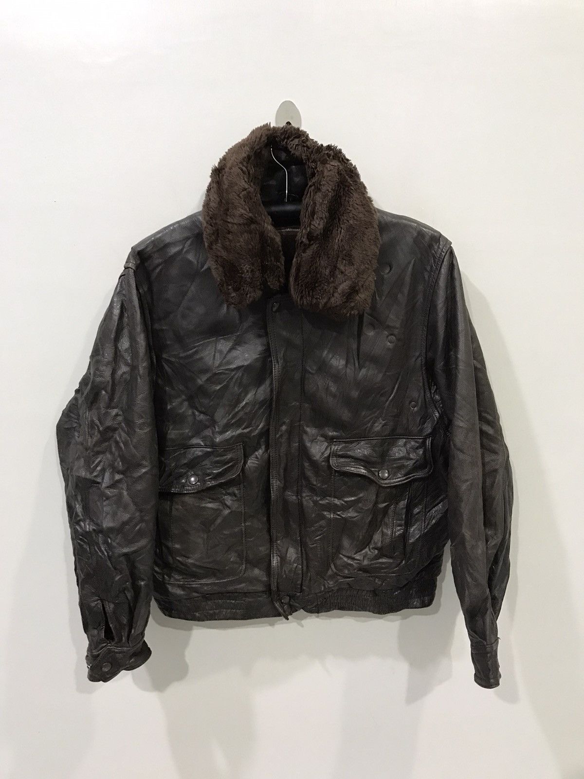 Genuine Leather A2 Repro US Air Force Leather Jacket Size US XL / EU 56 / 4 - 1 Thumbnail