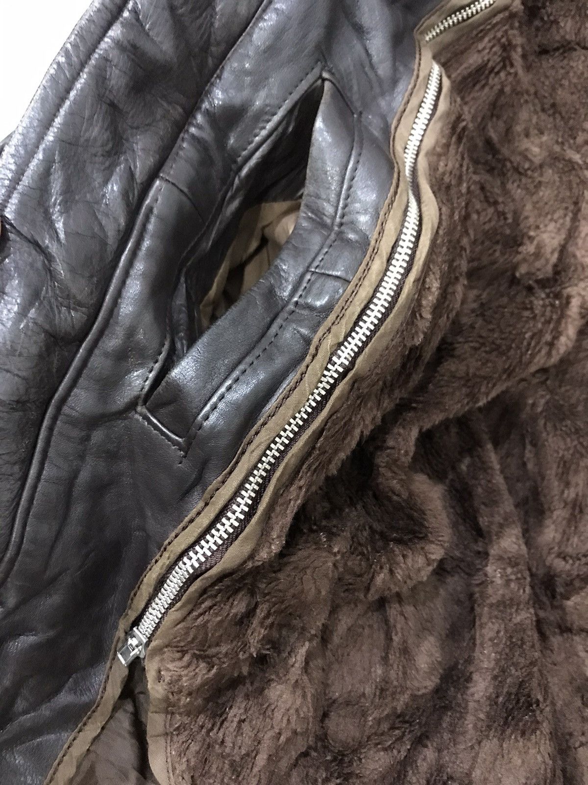 Genuine Leather A2 Repro US Air Force Leather Jacket Size US XL / EU 56 / 4 - 9 Thumbnail