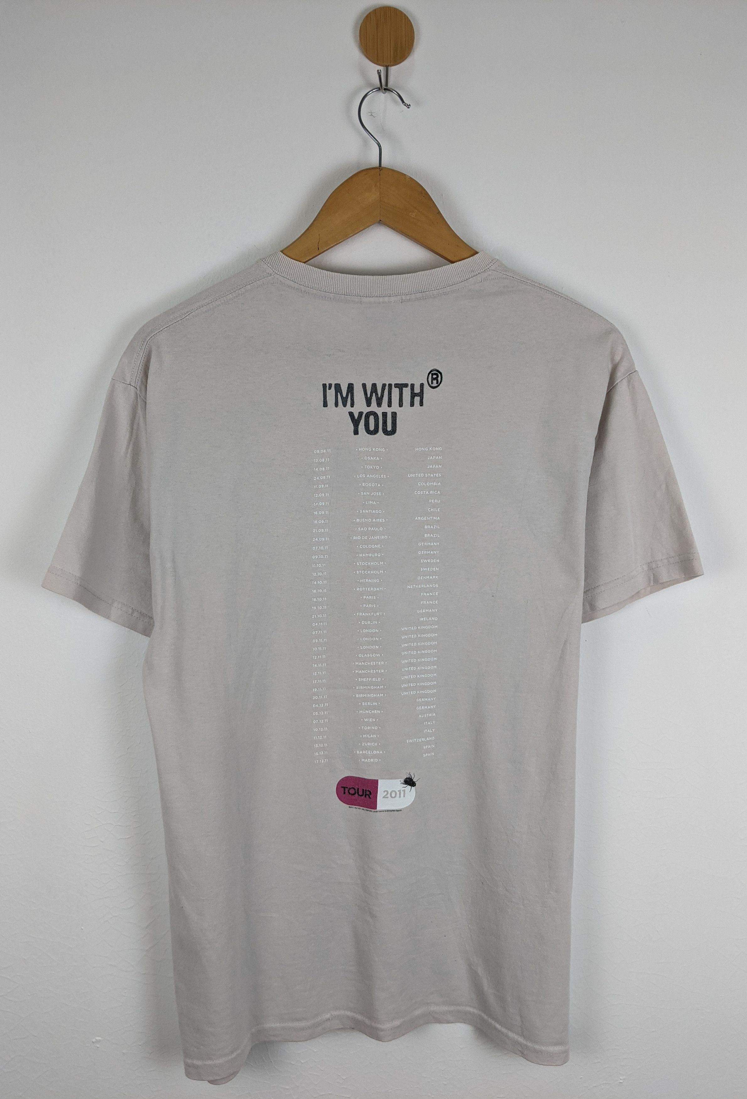 Band Tees Red Hot Chilli Peppers RHCP Tour 2011 I'm With You shirt Size US M / EU 48-50 / 2 - 2 Thumbnail