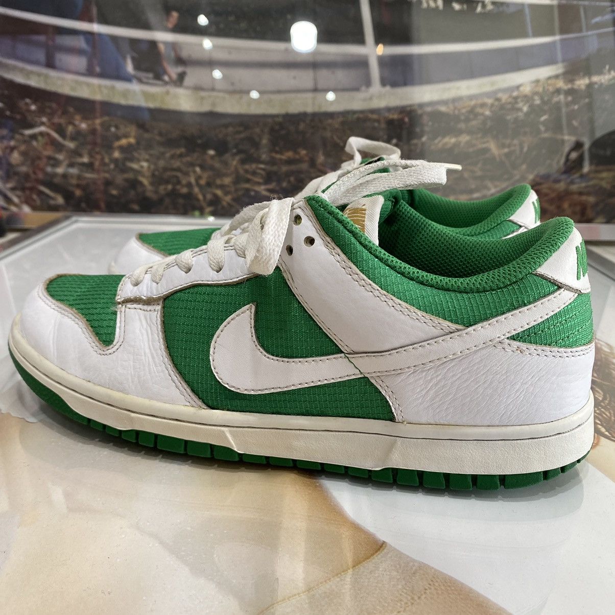 Nike Nike Dunk Low Reverse Lucky Green/White 2009 | Grailed