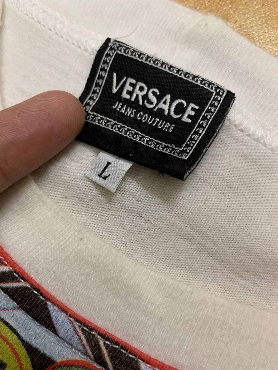 Versace Vintage Versace Florida Beach Pop Art Tshirt Size US L / EU 52-54 / 3 - 6 Thumbnail