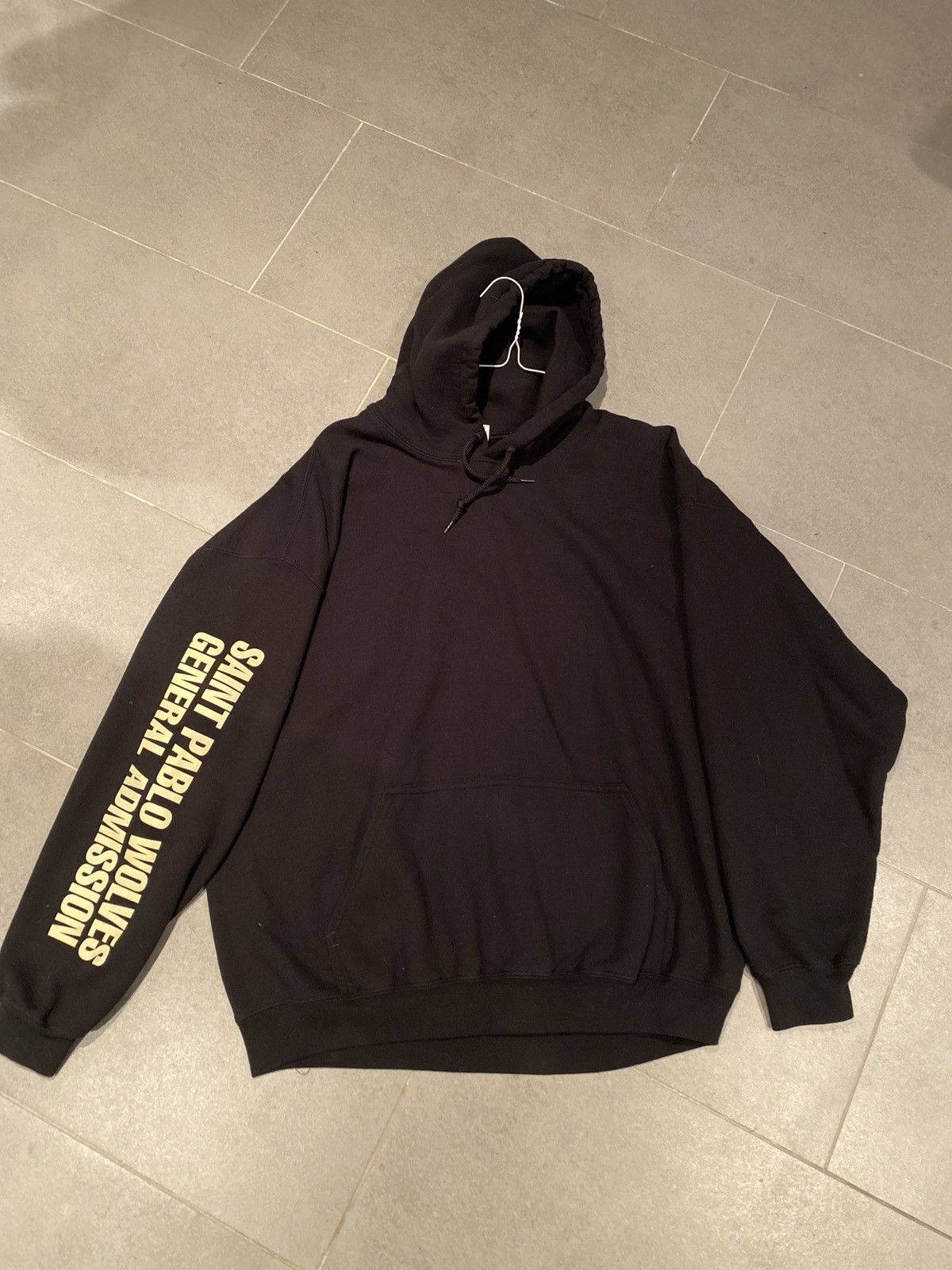 Saint pablo wolves hoodie clearance