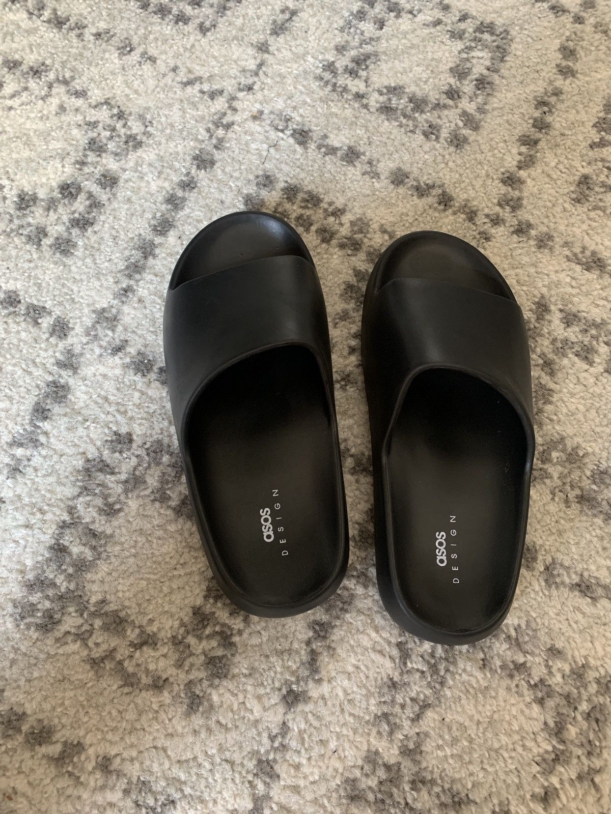 Asos ASOS slides (YEEZY DUPE SLIDES) Grailed