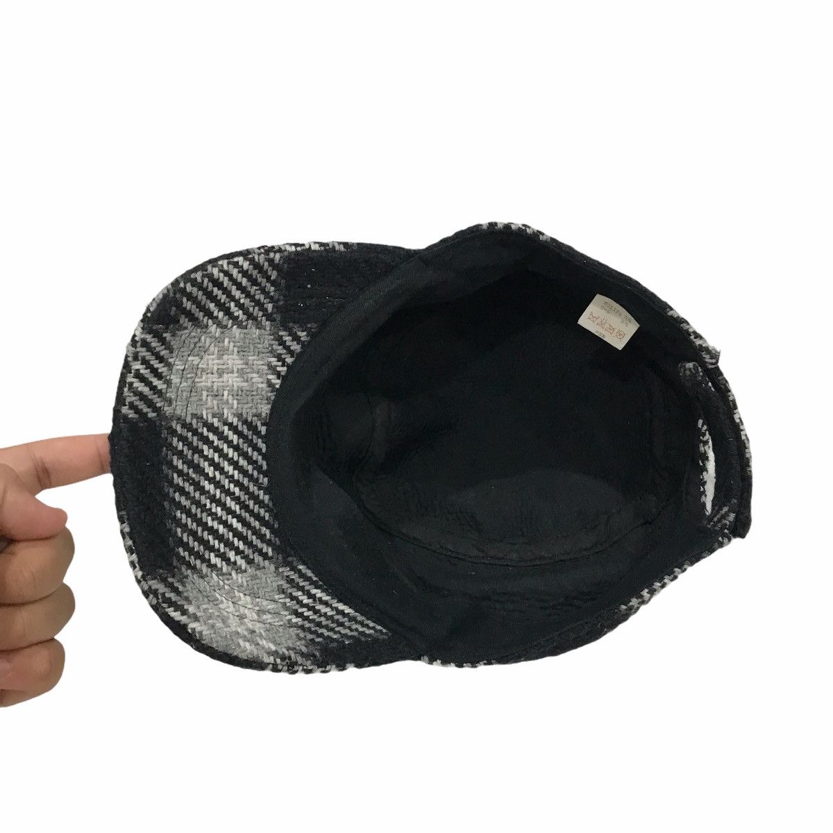 Design Tartan Black Hats Caps