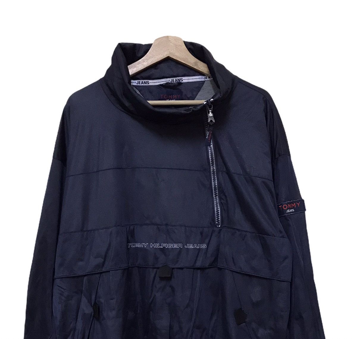 Tommy Hilfiger × Tommy Jeans Tommy Hilfiger Jeans Rare Design Jacket Size US XL / EU 56 / 4 - 1 Thumbnail