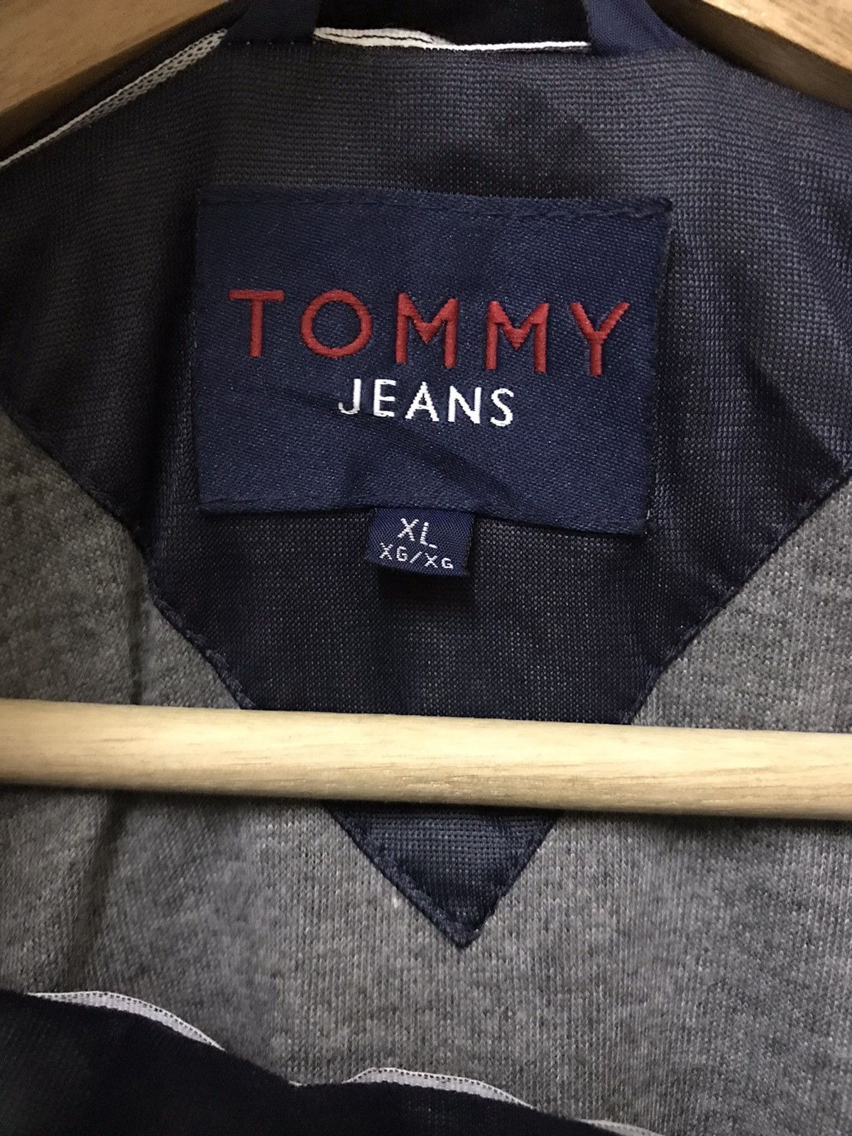 Tommy Hilfiger × Tommy Jeans Tommy Hilfiger Jeans Rare Design Jacket Size US XL / EU 56 / 4 - 12 Thumbnail
