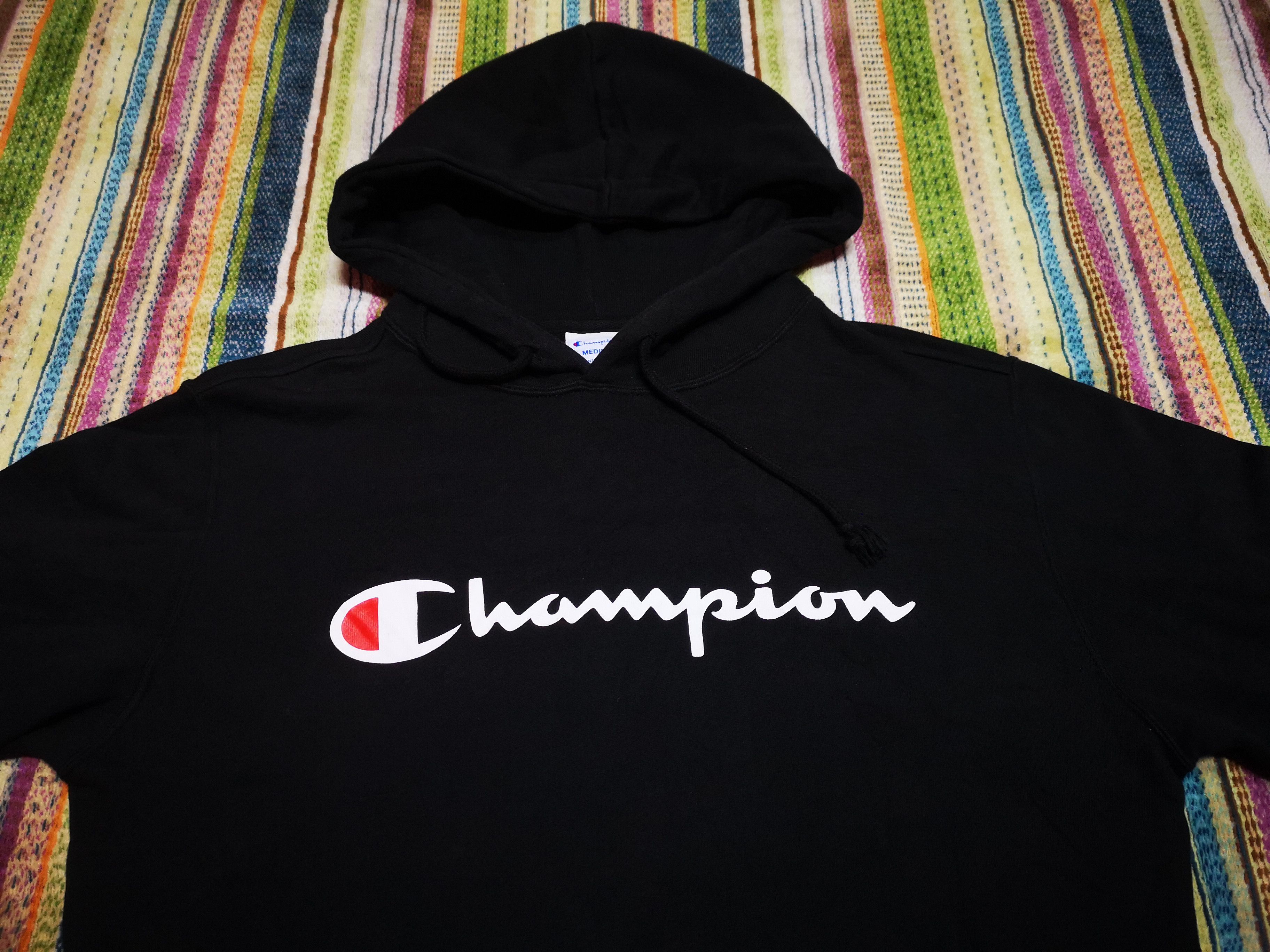 Champion Champion Hoodie Center Logo Size US M / EU 48-50 / 2 - 3 Thumbnail