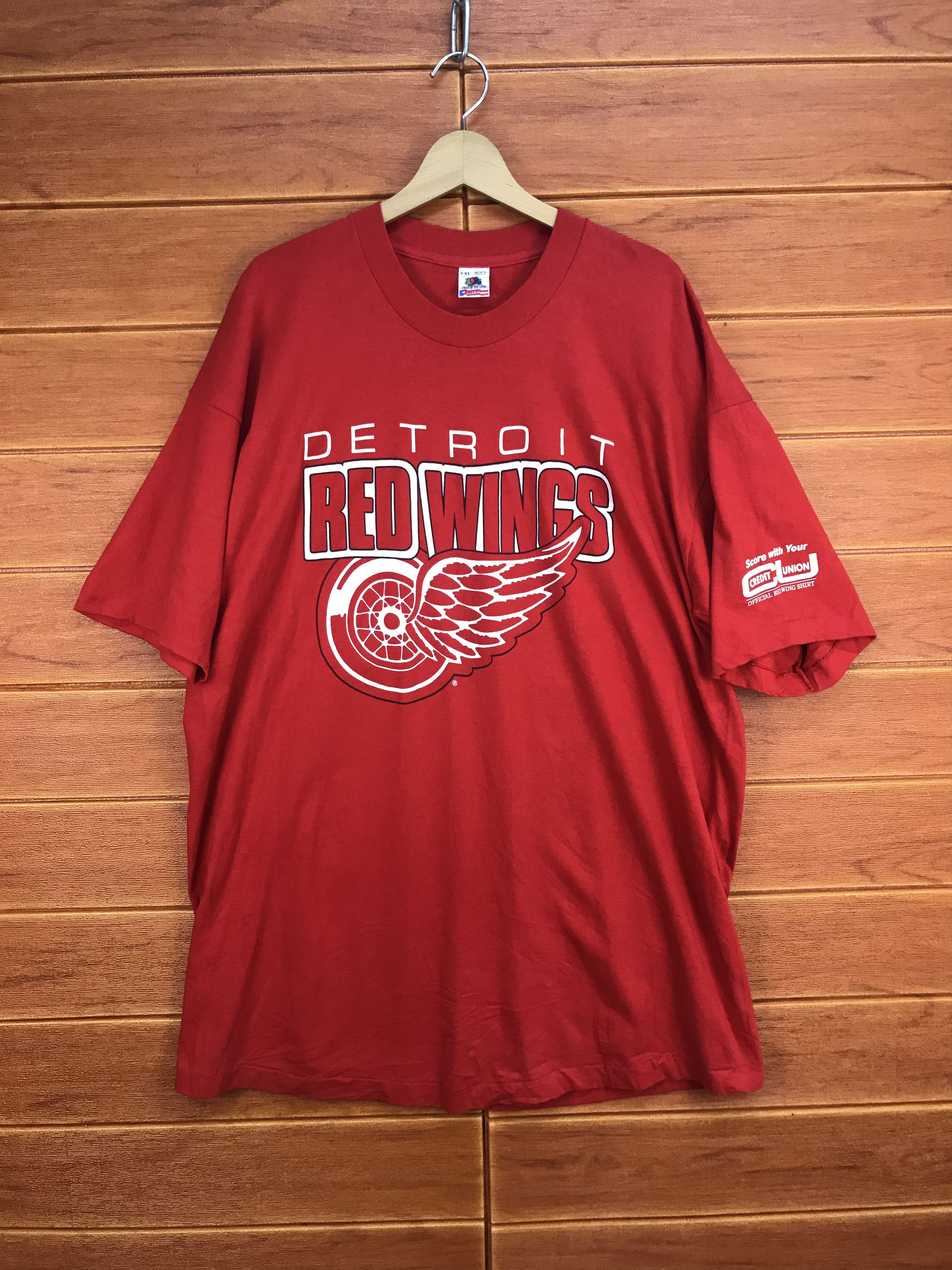 Vintage 90s DETROIT RED WING Big Logo Nhl Shirt