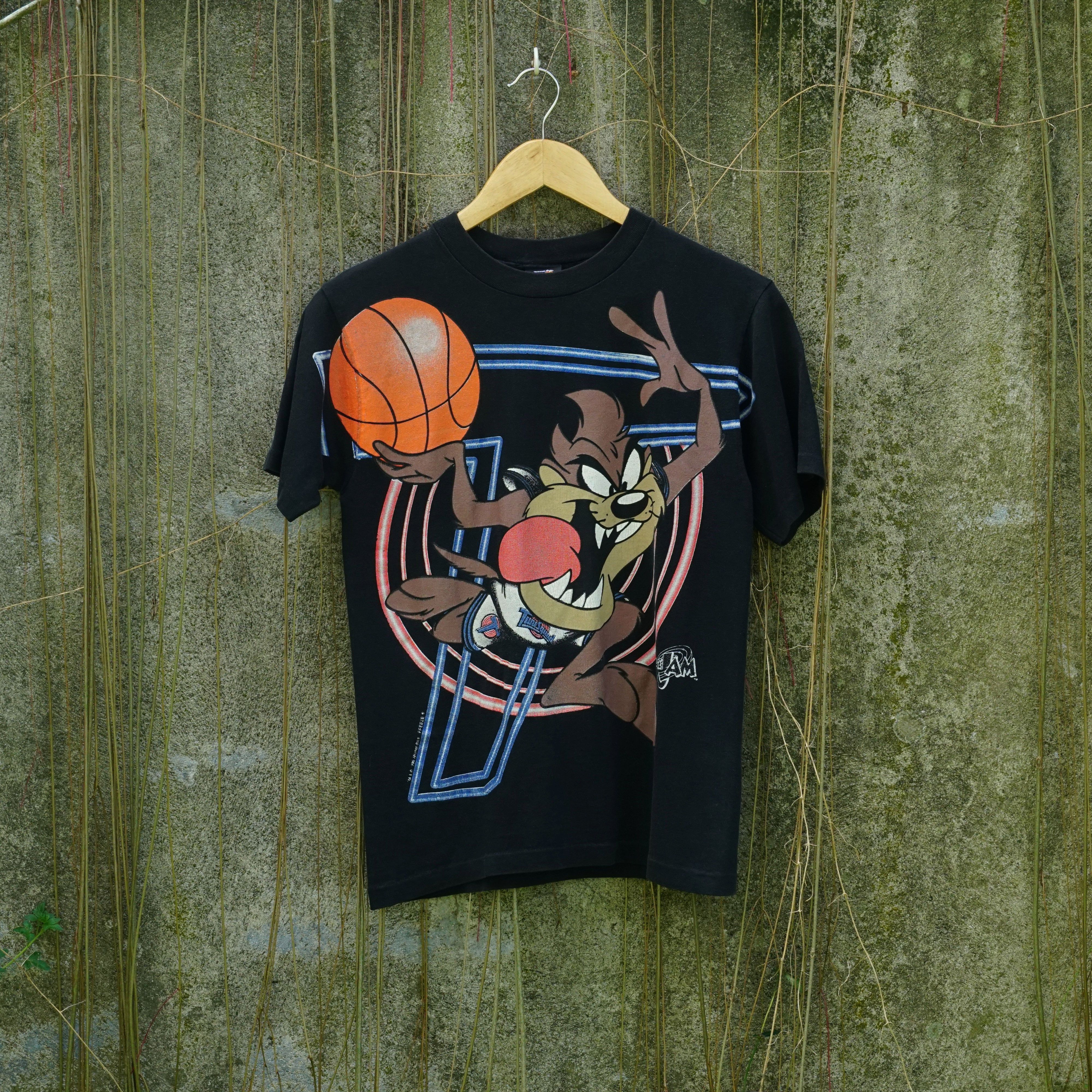 Cartoon Network VTG Space Jam Taz Looney Tunes Micahel Jordan 90s Tee shirt Size US XS / EU 42 / 0 - 1 Thumbnail