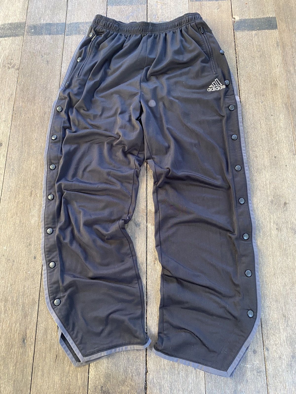 VINTAGE 90'/00's ADIDAS SIDE BUTTON TRACKPANTS