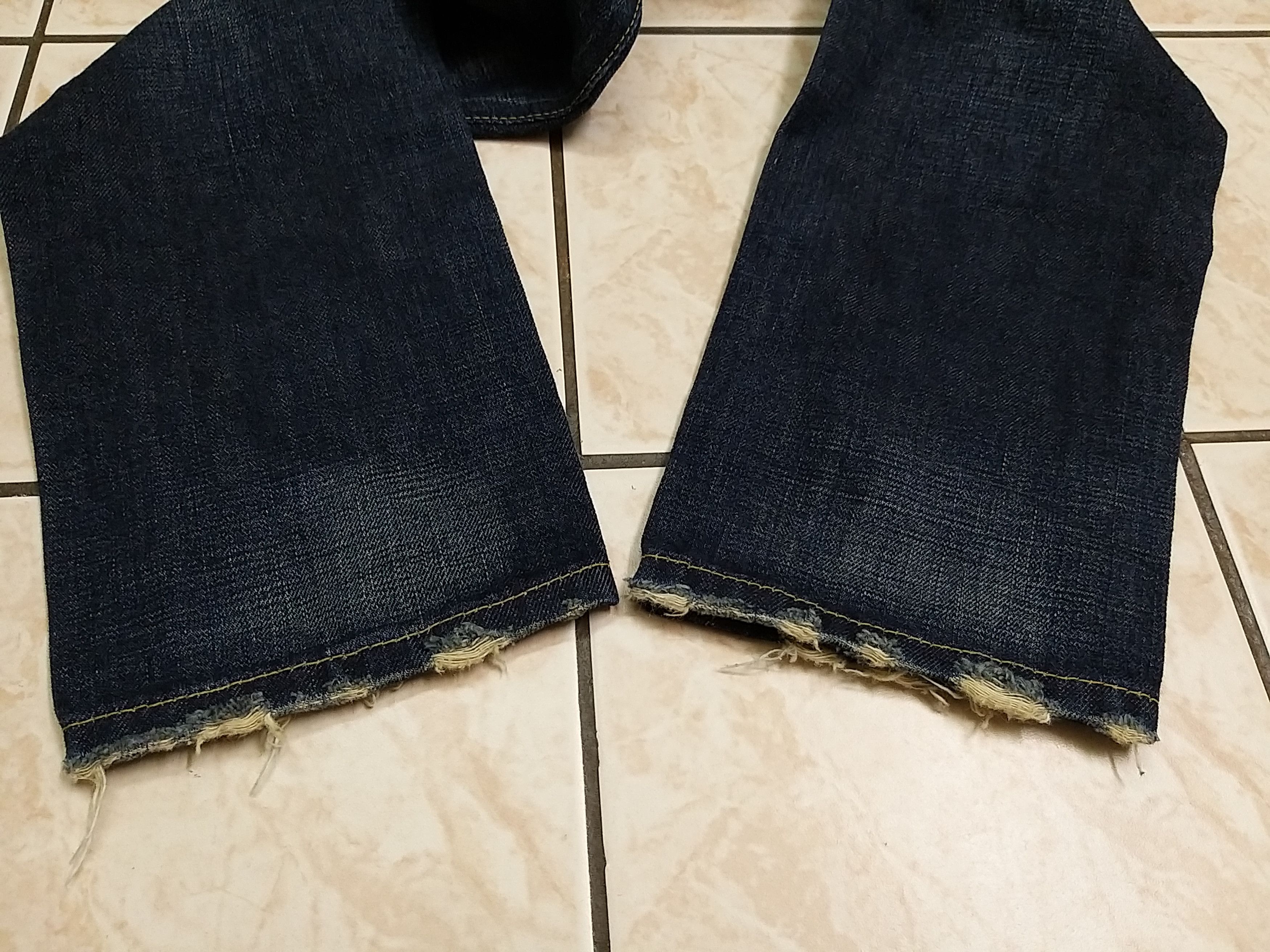 Levi's LEVI'S LADIES LOT 720-03 DISTRESSED JEANS Size US 30 / EU 46 - 8 Thumbnail
