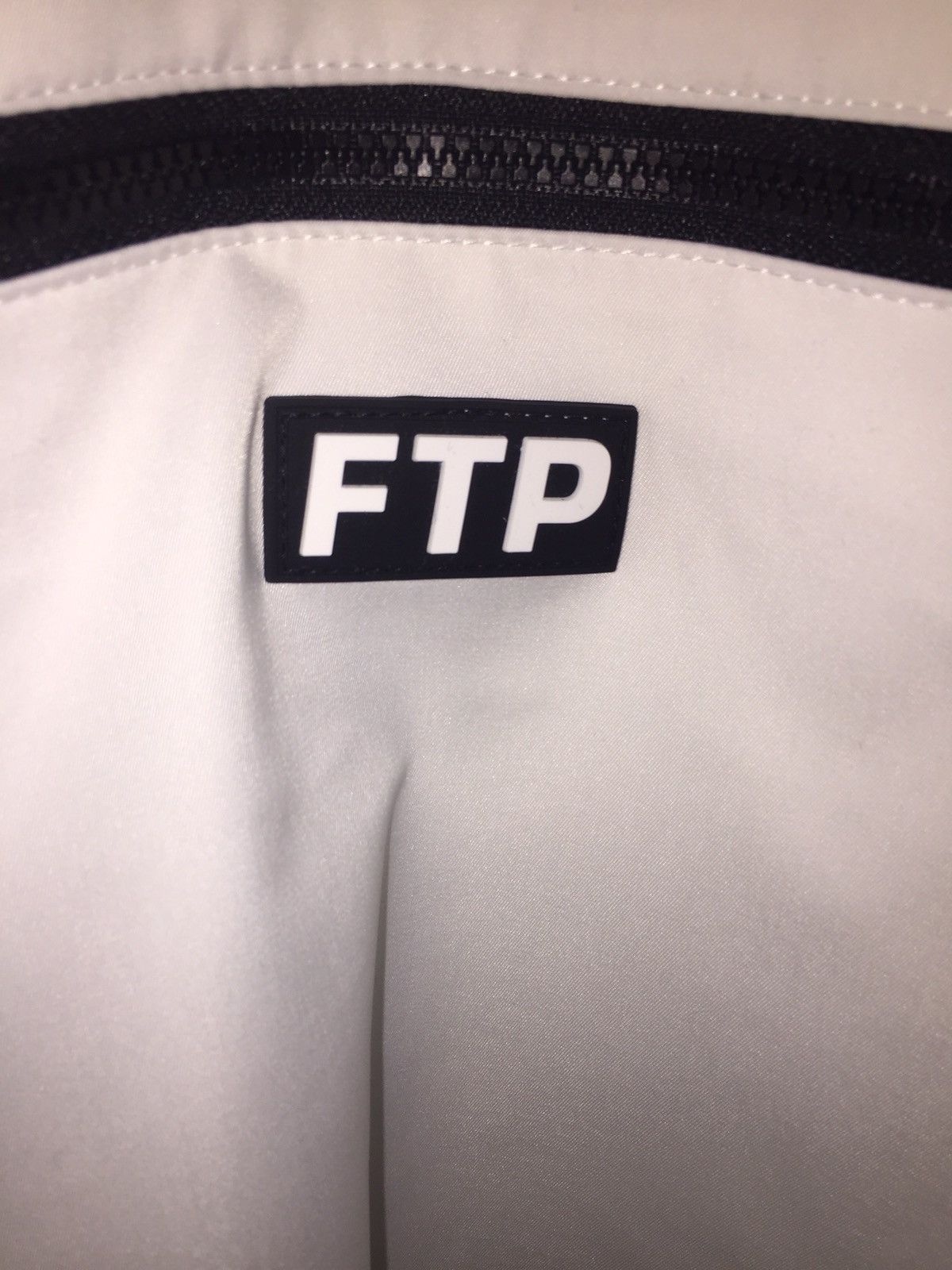 FTP Tagger Anorak White