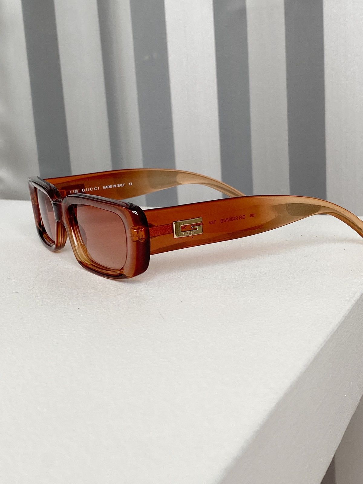 Gucci GUCCI FW1998 Tom Ford Square Logo Sunglasses GG 2409/N/S Size ONE SIZE - 6 Thumbnail
