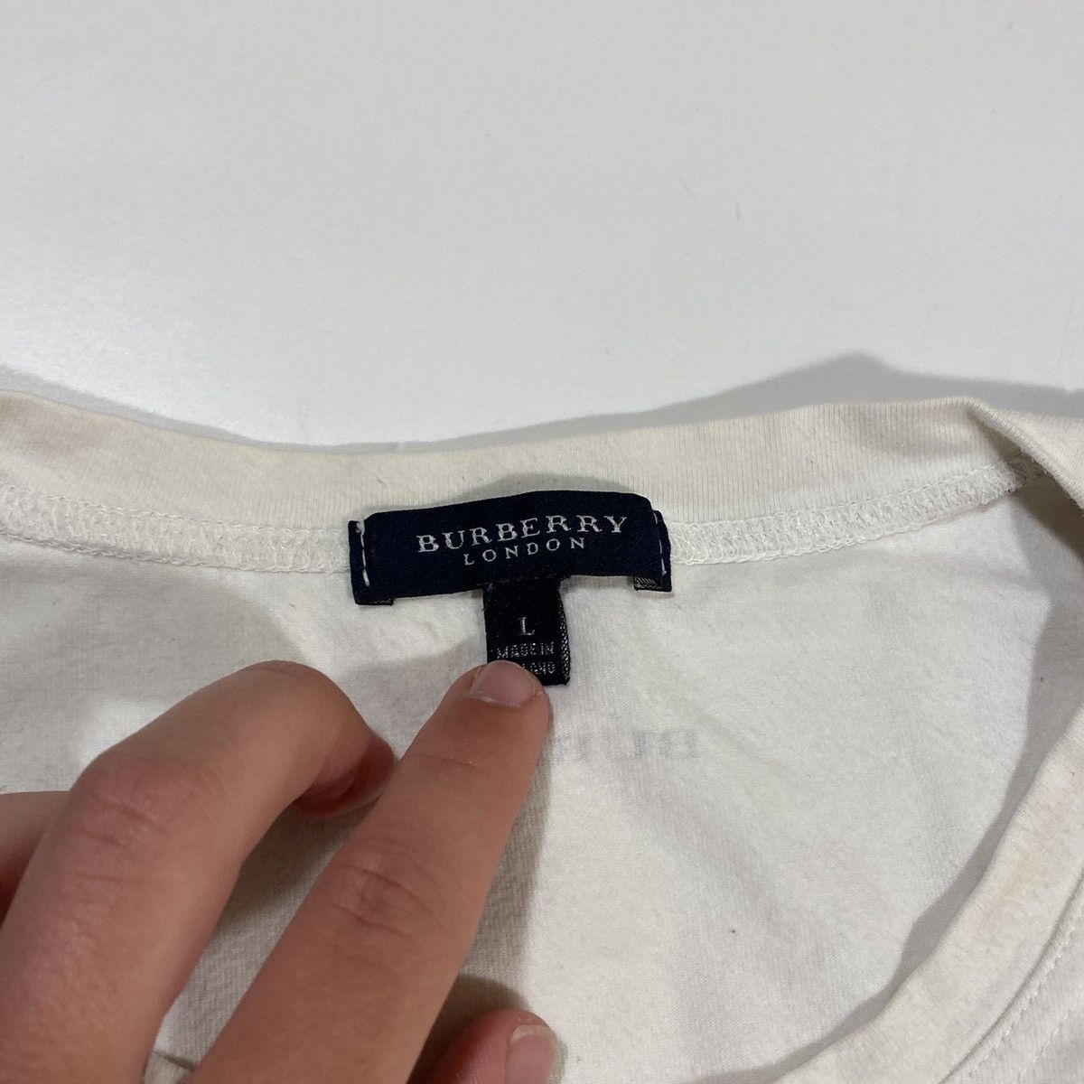 Burberry Vintage Burberry Shoulder Print Tee Size US M / EU 48-50 / 2 - 3 Thumbnail