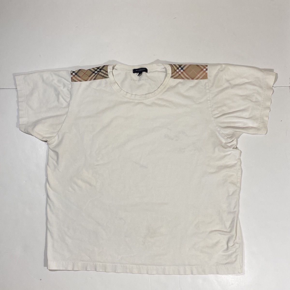 Burberry Vintage Burberry Shoulder Print Tee Size US M / EU 48-50 / 2 - 1 Thumbnail