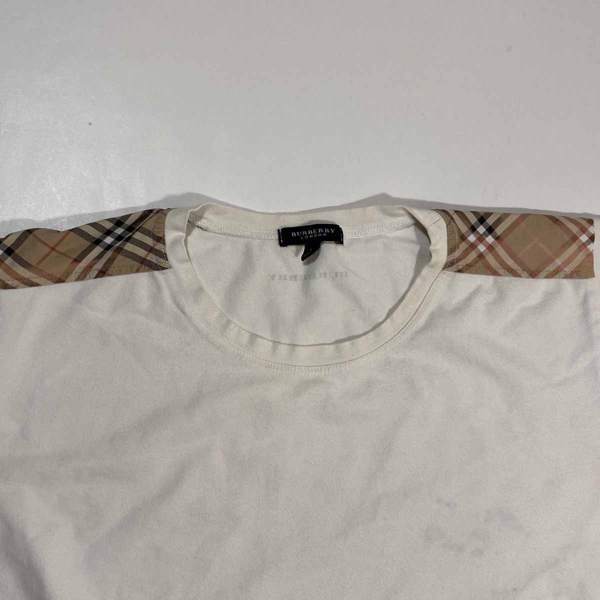 Burberry Vintage Burberry Shoulder Print Tee Size US M / EU 48-50 / 2 - 2 Thumbnail