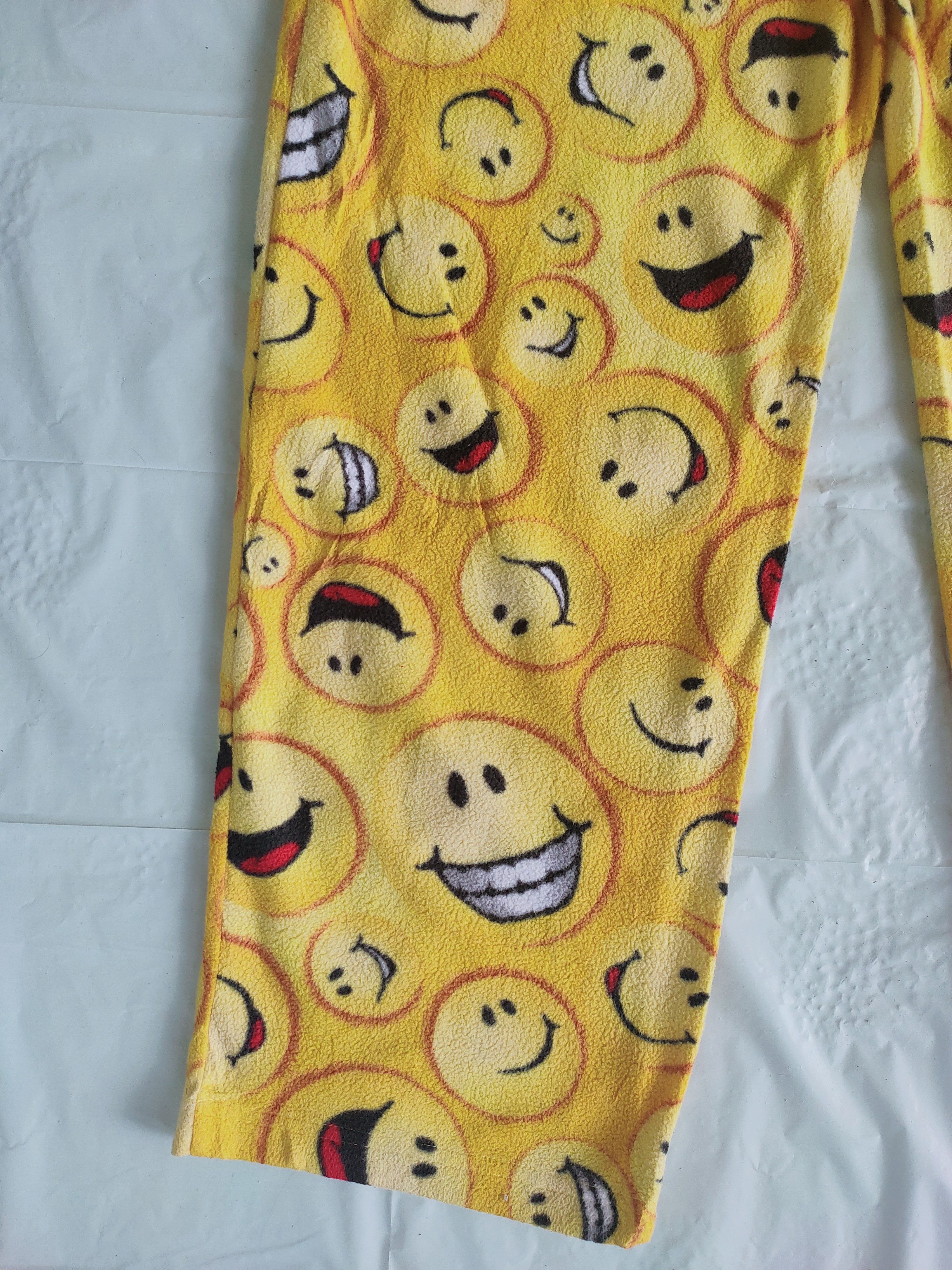 Croft & Barrow CROFT & BARROW smile face pajama bottom Size US 30 / EU 46 - 10 Thumbnail