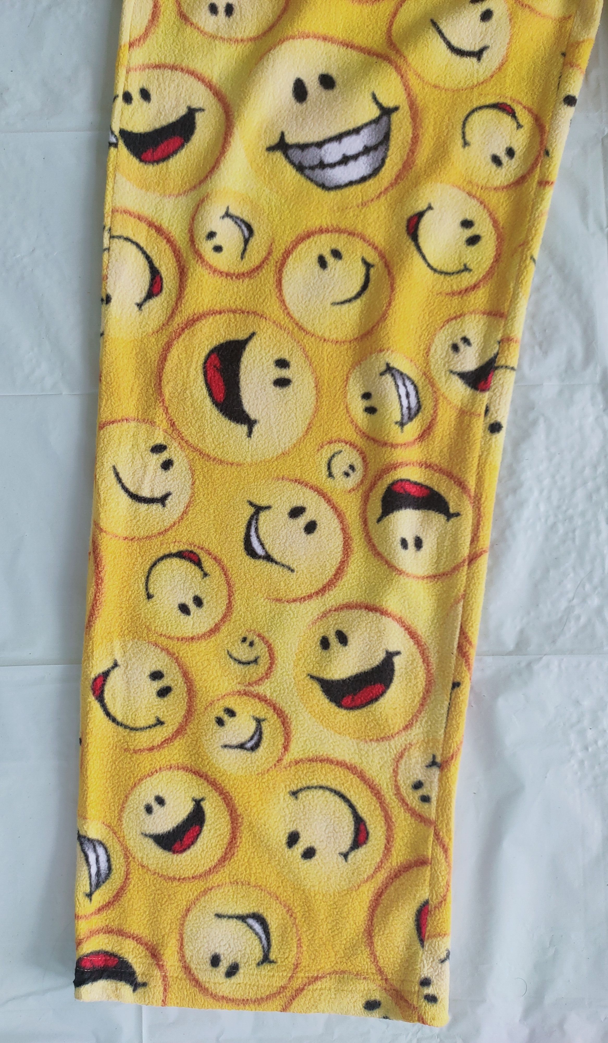 Croft & Barrow CROFT & BARROW smile face pajama bottom Size US 30 / EU 46 - 4 Thumbnail