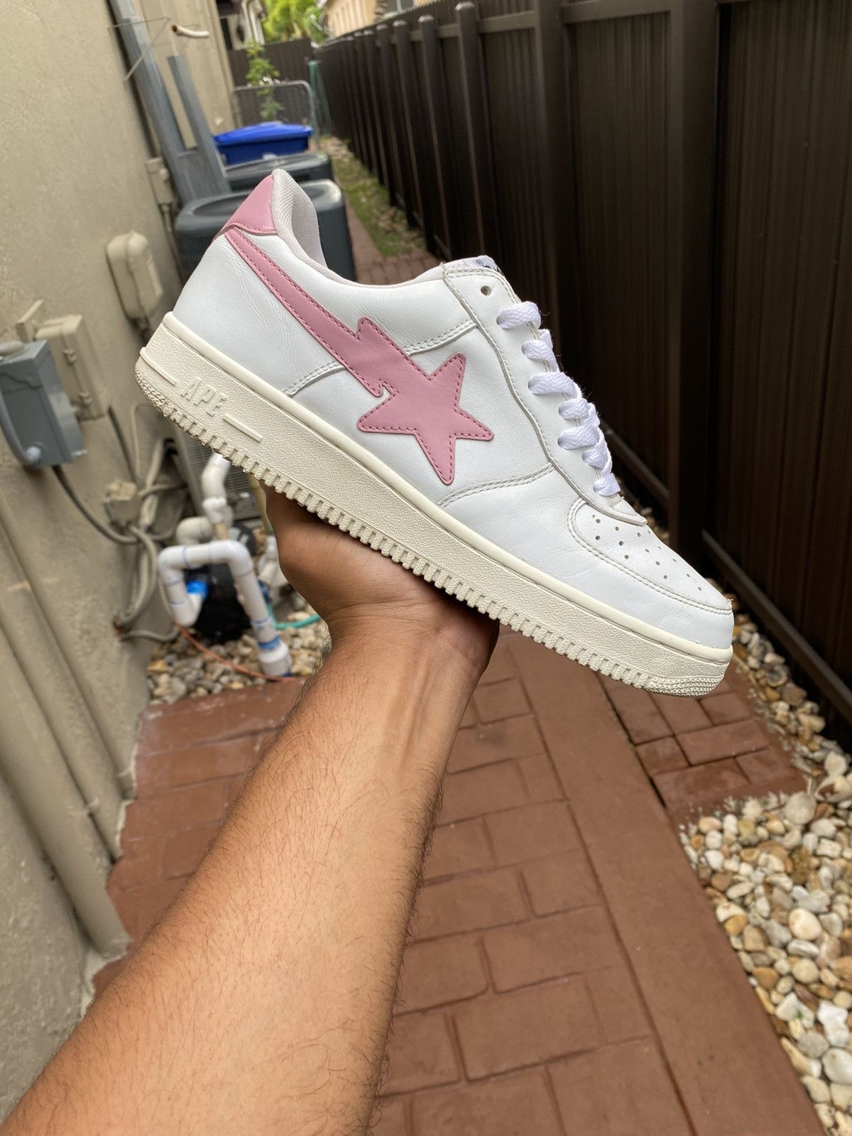 Bape 2003 A Bathing Ape Bapesta White/Pink Size US 11 / EU 44 - 1 Thumbnail